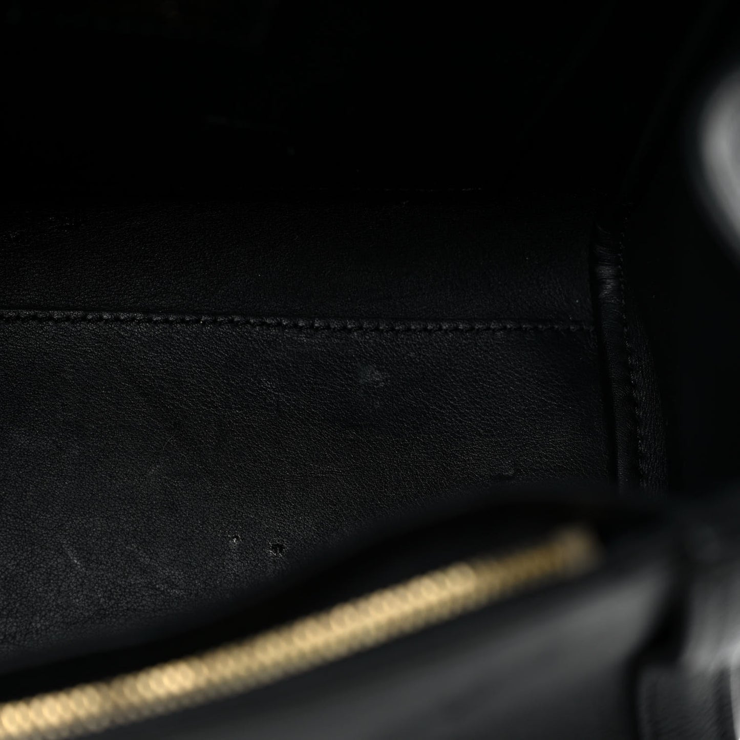 Grained Smooth Calfskin The LV Arch Black