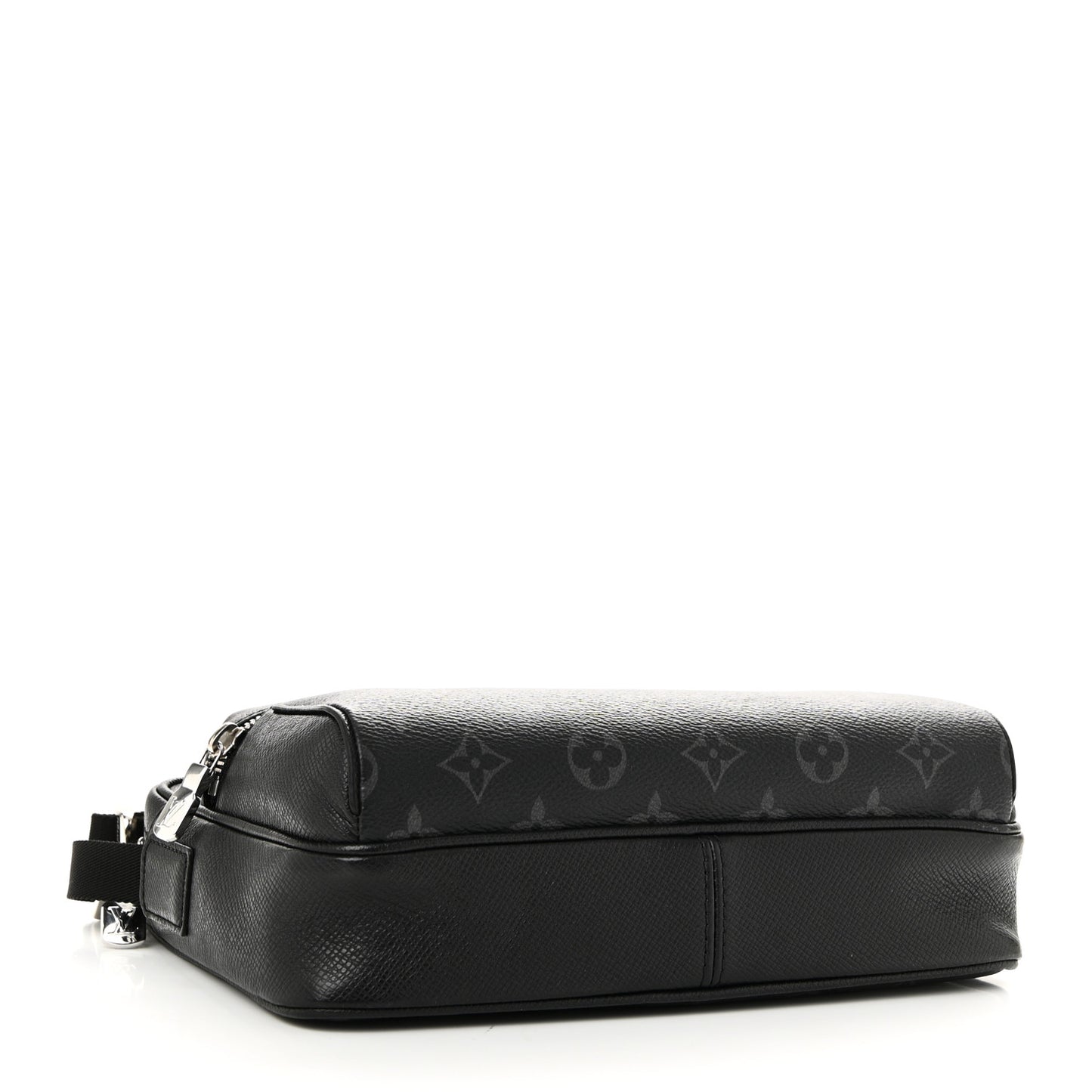 Taiga Monogram Eclipse Outdoor Messenger Black