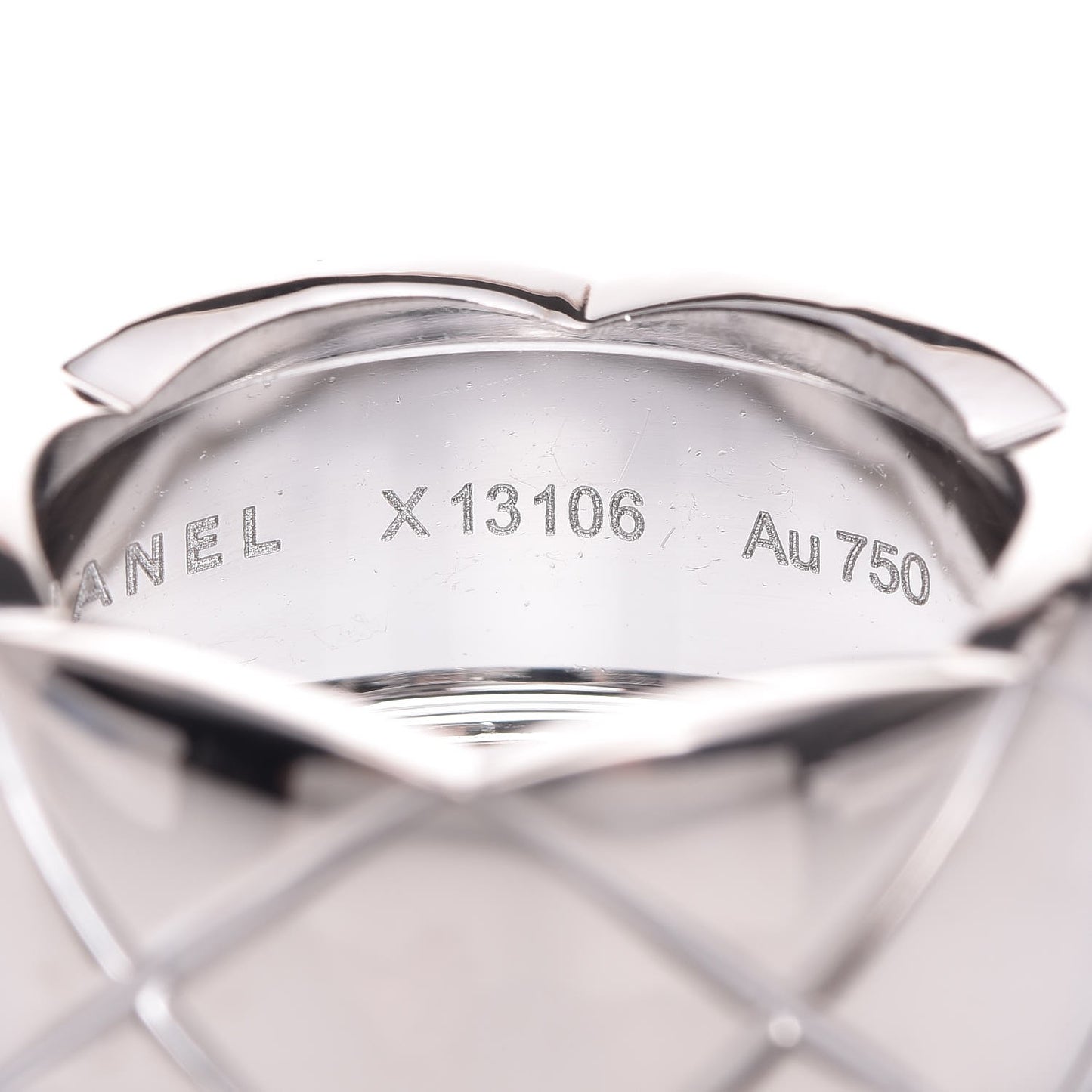 18K White Gold Medium Coco Crush Ring 56 7.5