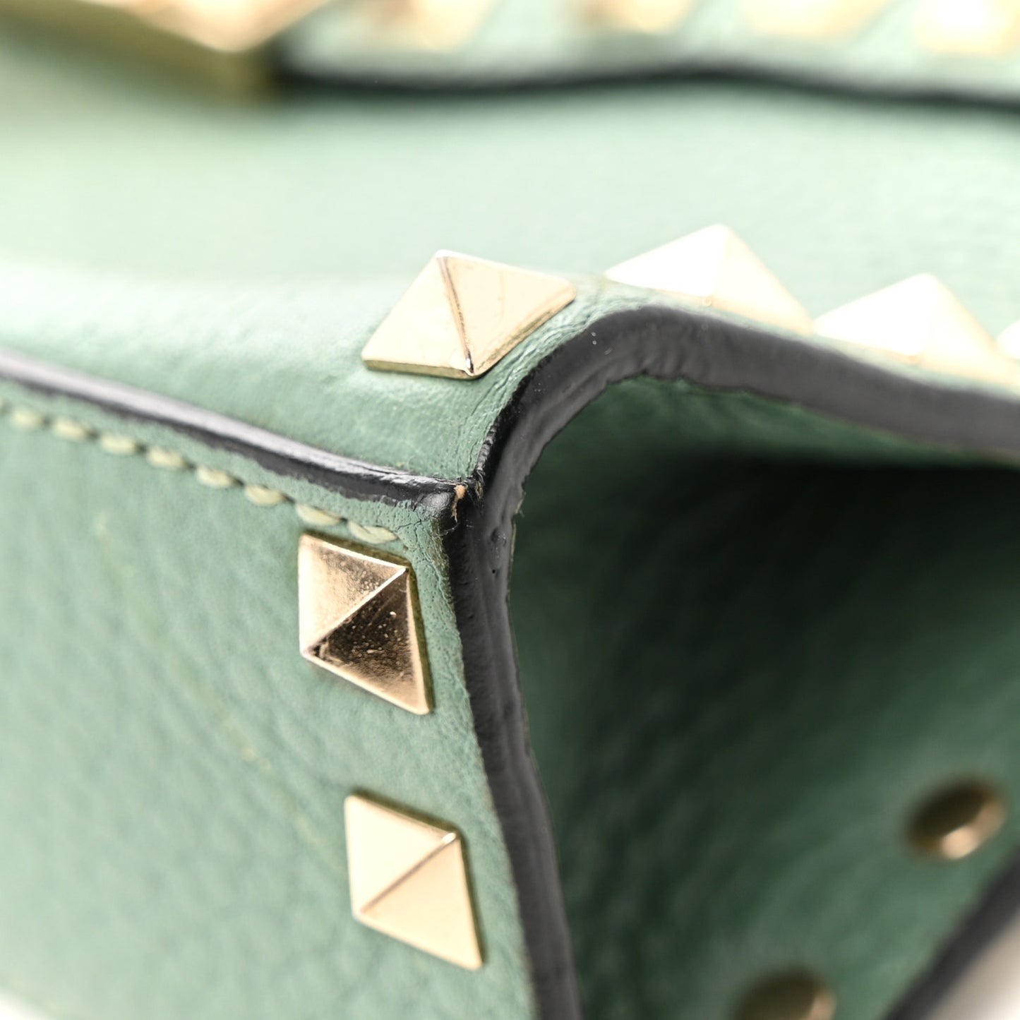 Pebbled Calfskin Medium Rockstud Flip Lock Crossbody Bag Light Green