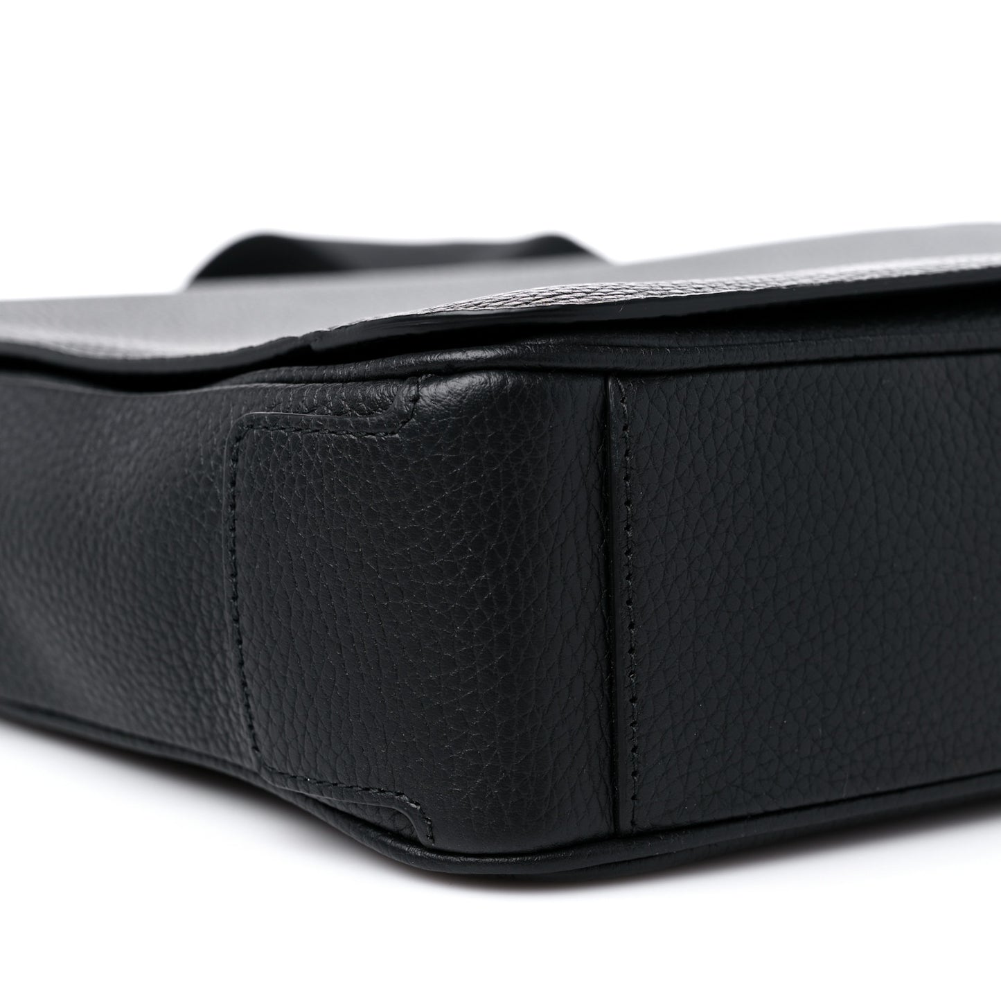 Grainy Calfskin Embossed Bruno Messenger Black