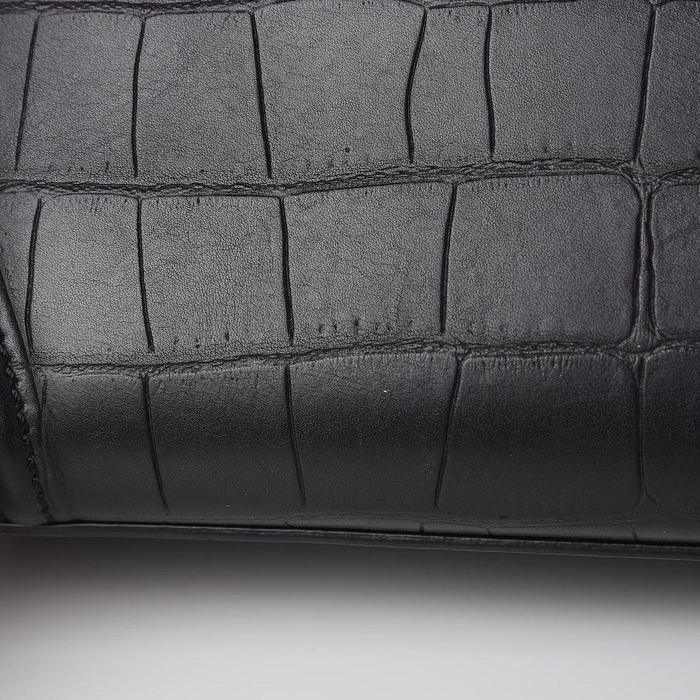 Calfskin Crocodile Embossed Medium Phantom Luggage Black