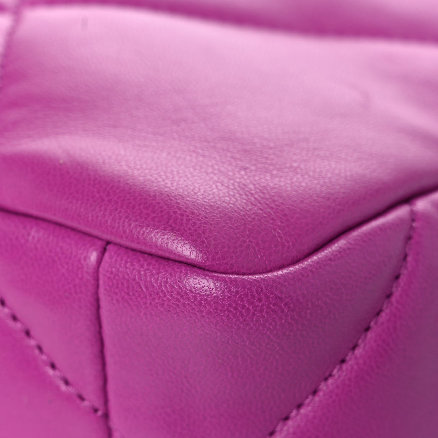 Lambskin Quilted Medium Chanel 19 Flap Purple