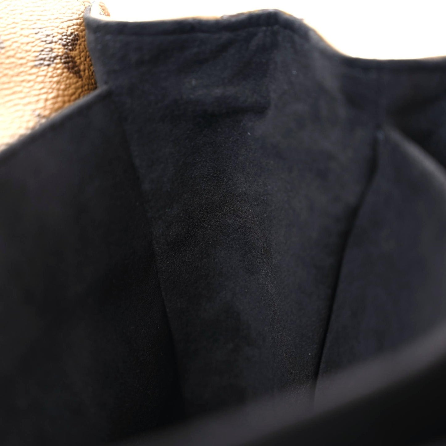 Reverse Monogram Pochette Metis