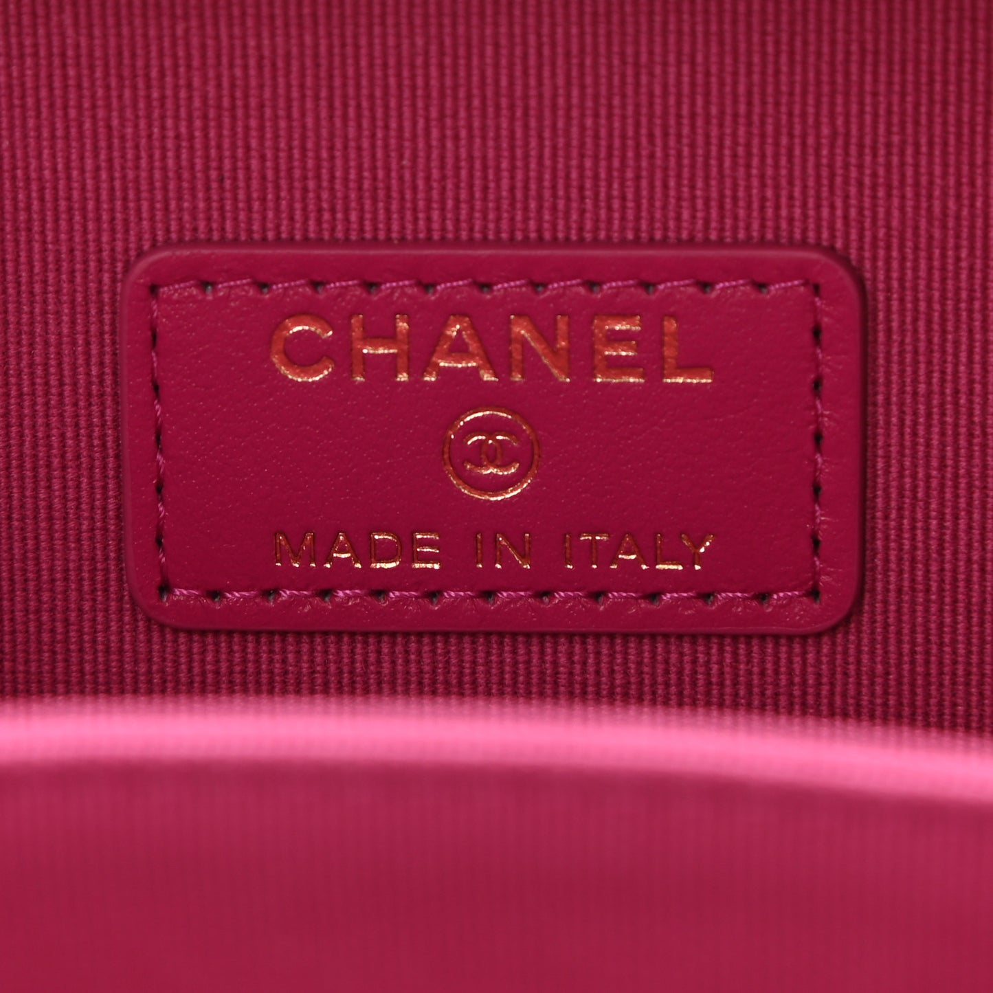 Caviar Quilted Twist Your Buttons Clutch With Chain Fuchsia
