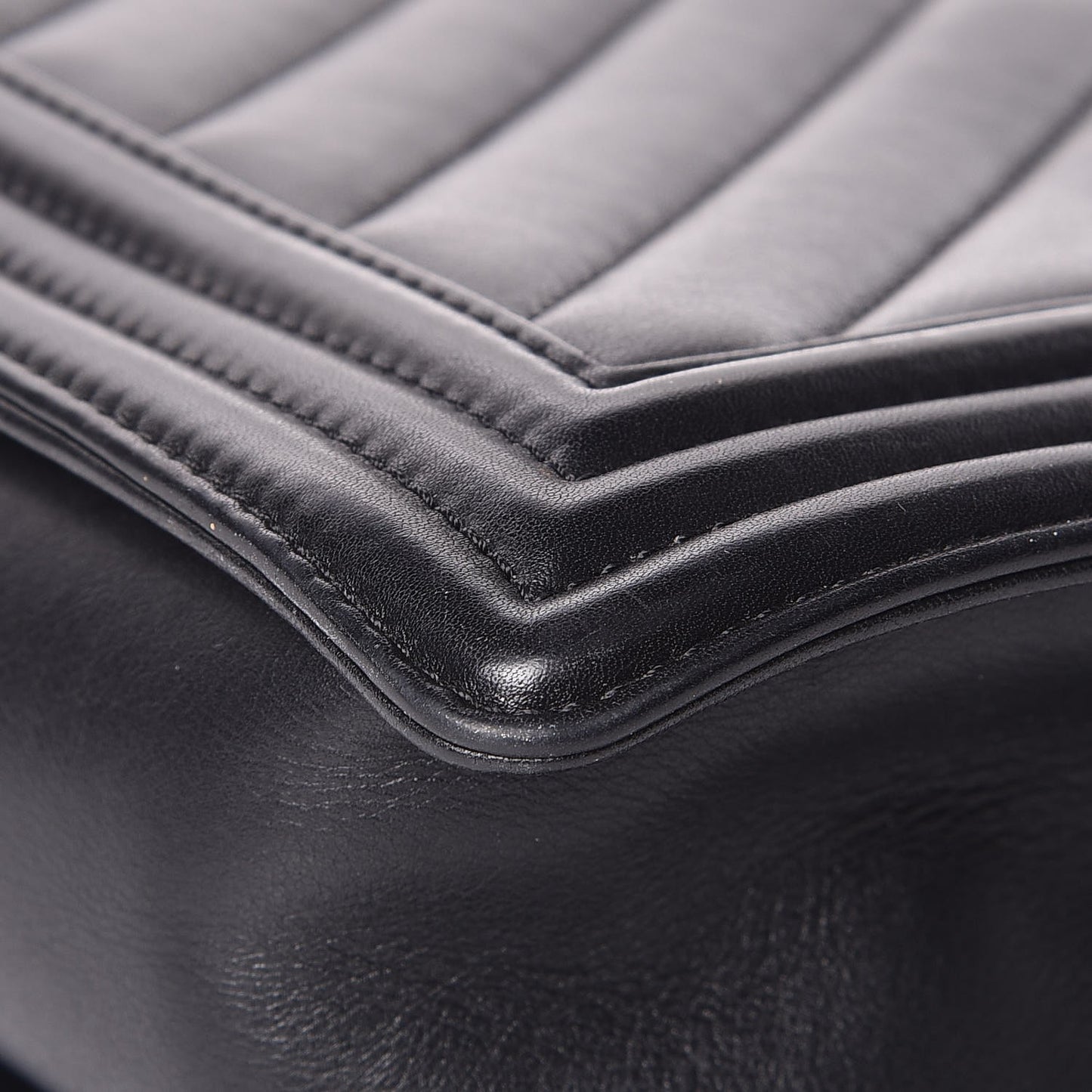 Calfskin Chevron Quilted New Medium Boy Flap Black
