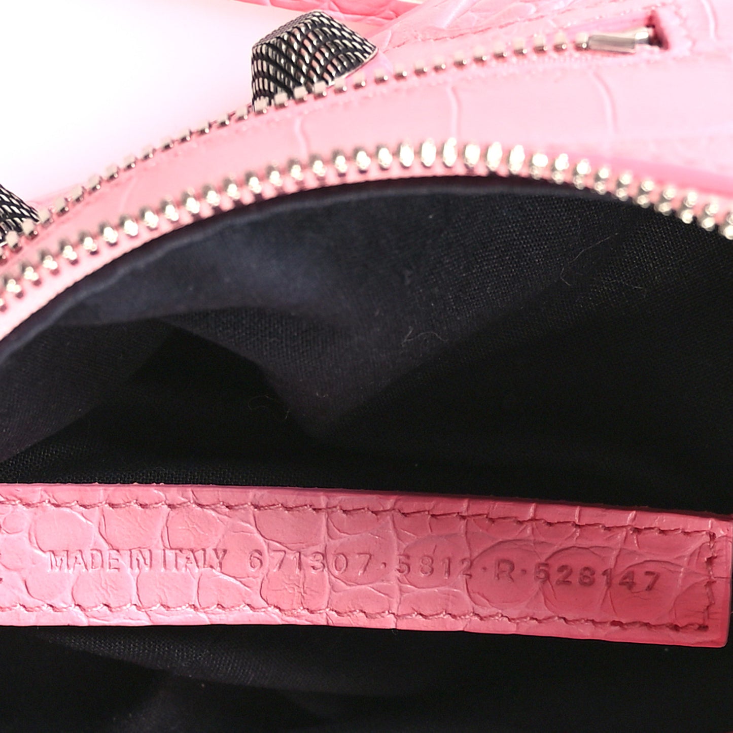 Extra Supple Calfskin Crocodile Embossed Small Le Cagole Shoulder Bag Sweet Pink