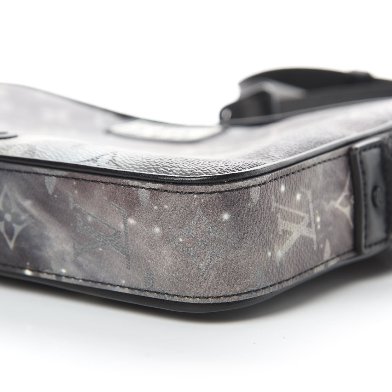 Louis Vuitton Monogram Galaxy Alpha Messenger 10 of 11