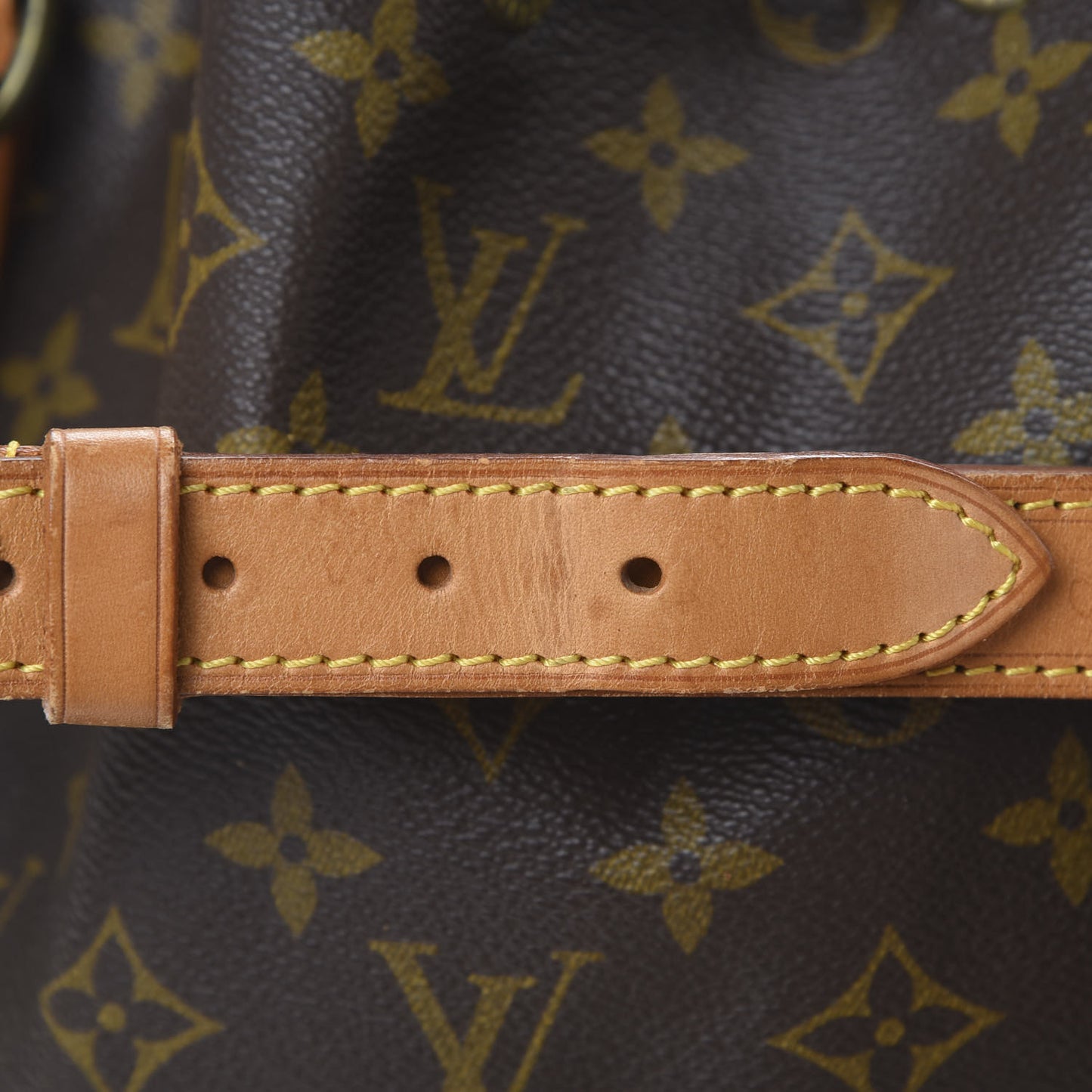 Monogram Noe