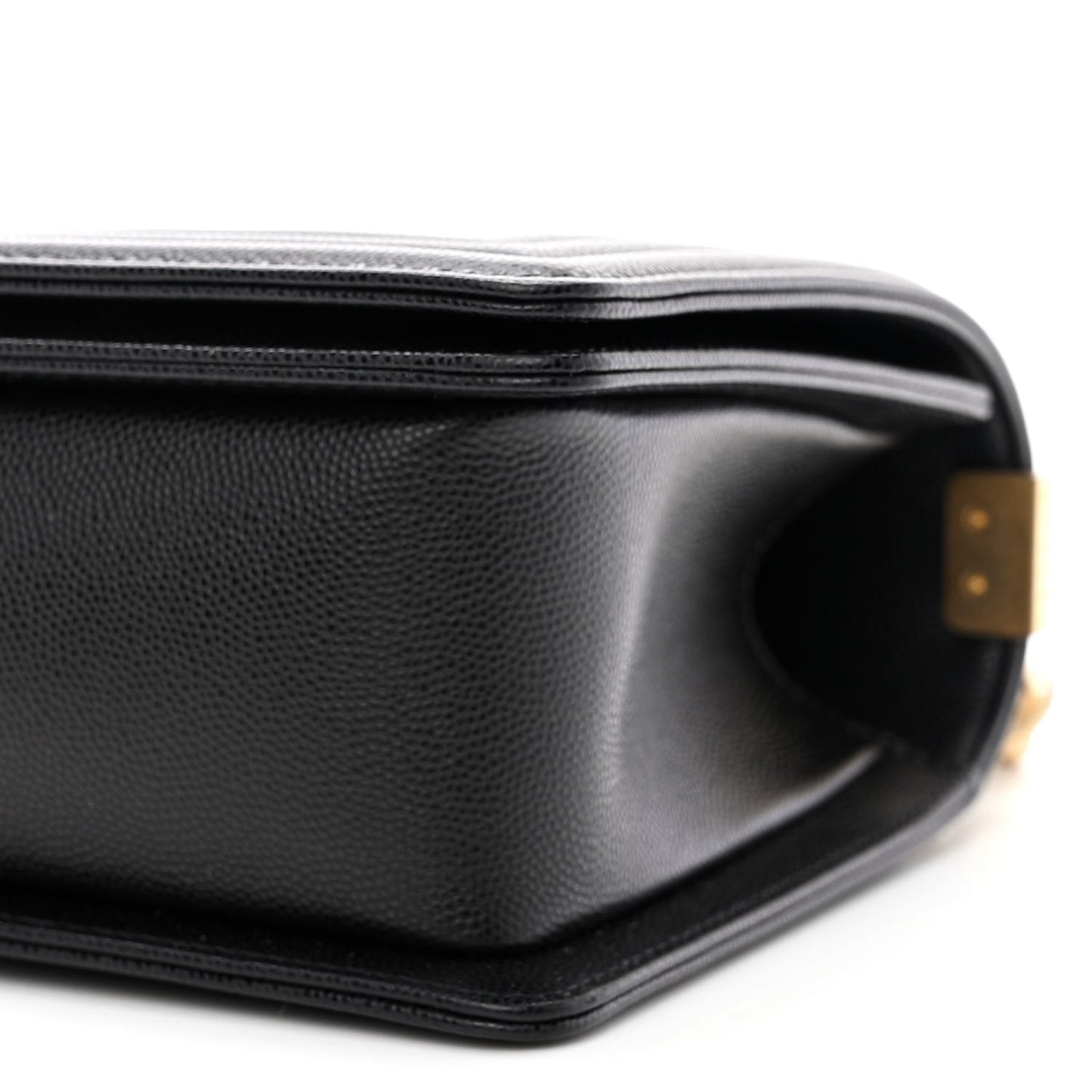 Caviar Quilted Medium Boy Flap Black