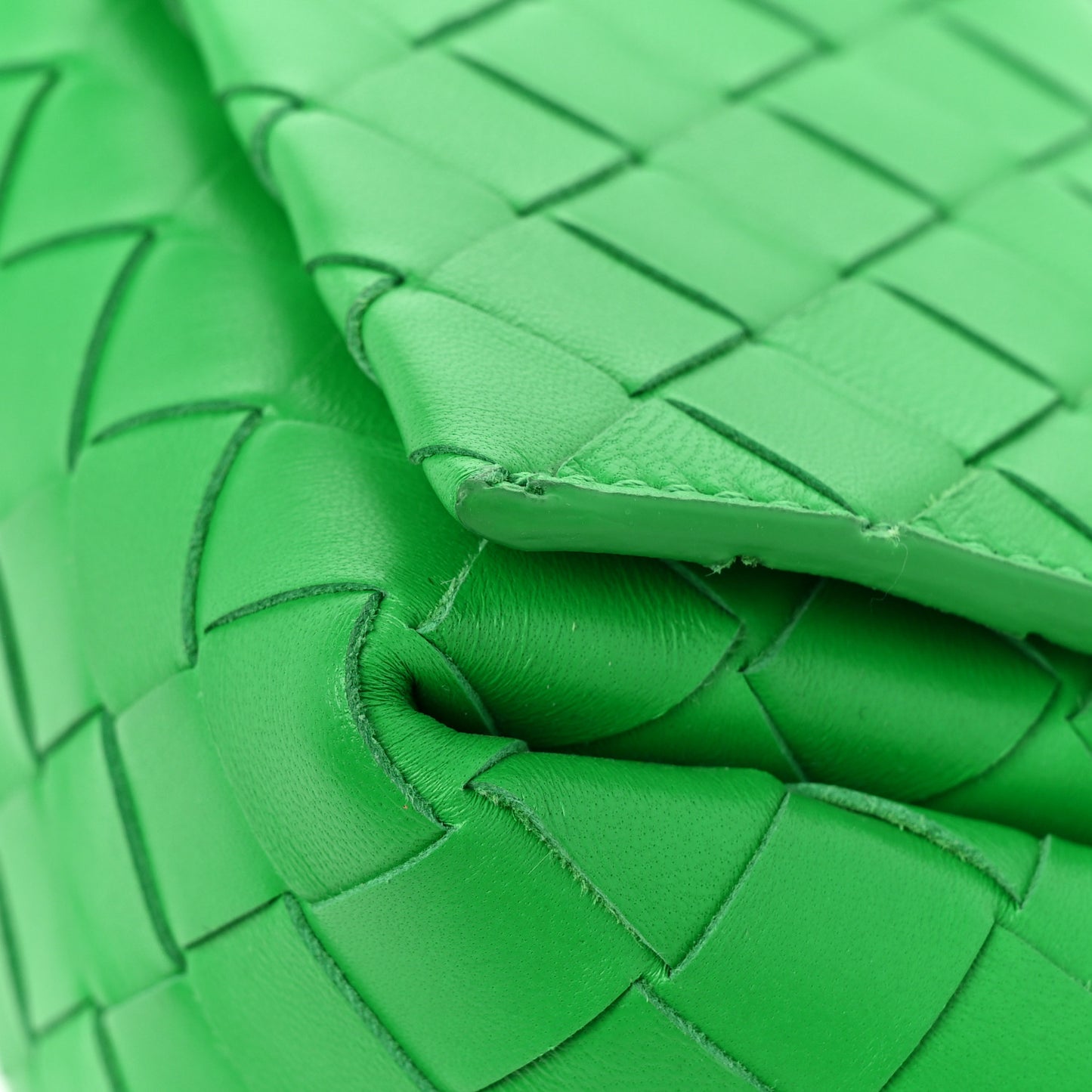 Nappa Intrecciato Pouch On Strap Parakeet