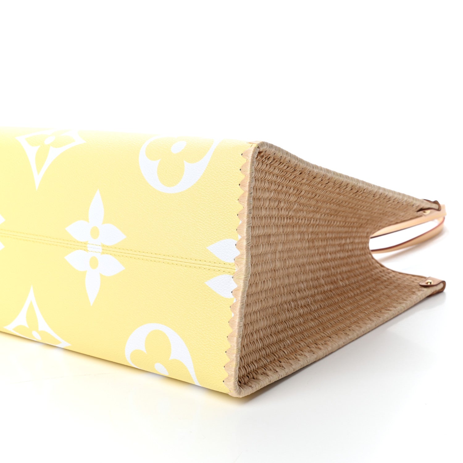 Louis Vuitton Monogram Giant By The Pool Hawaii Onthego GM Light Pink 7 of 8