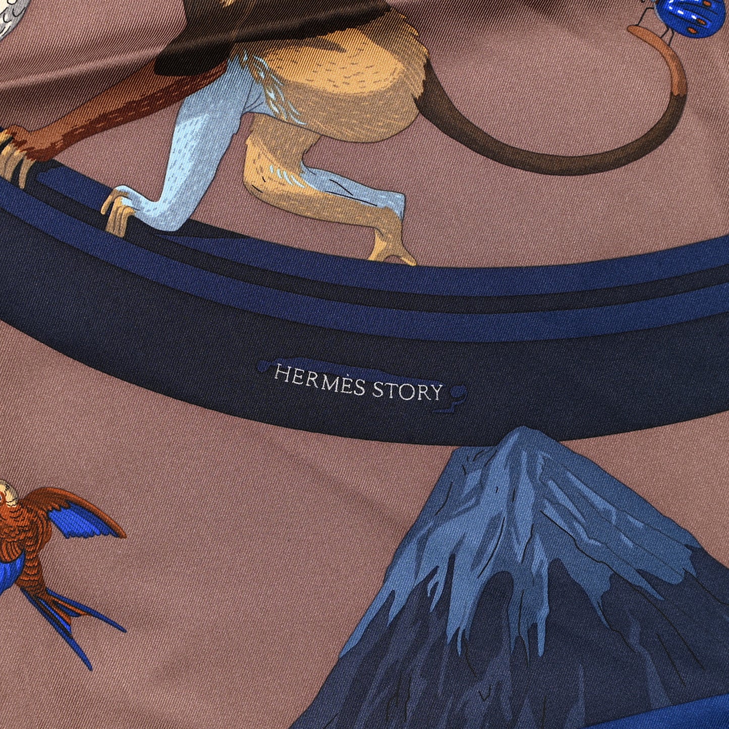 Silk Story Scarf 90 Marron Glace Bleu Nuit