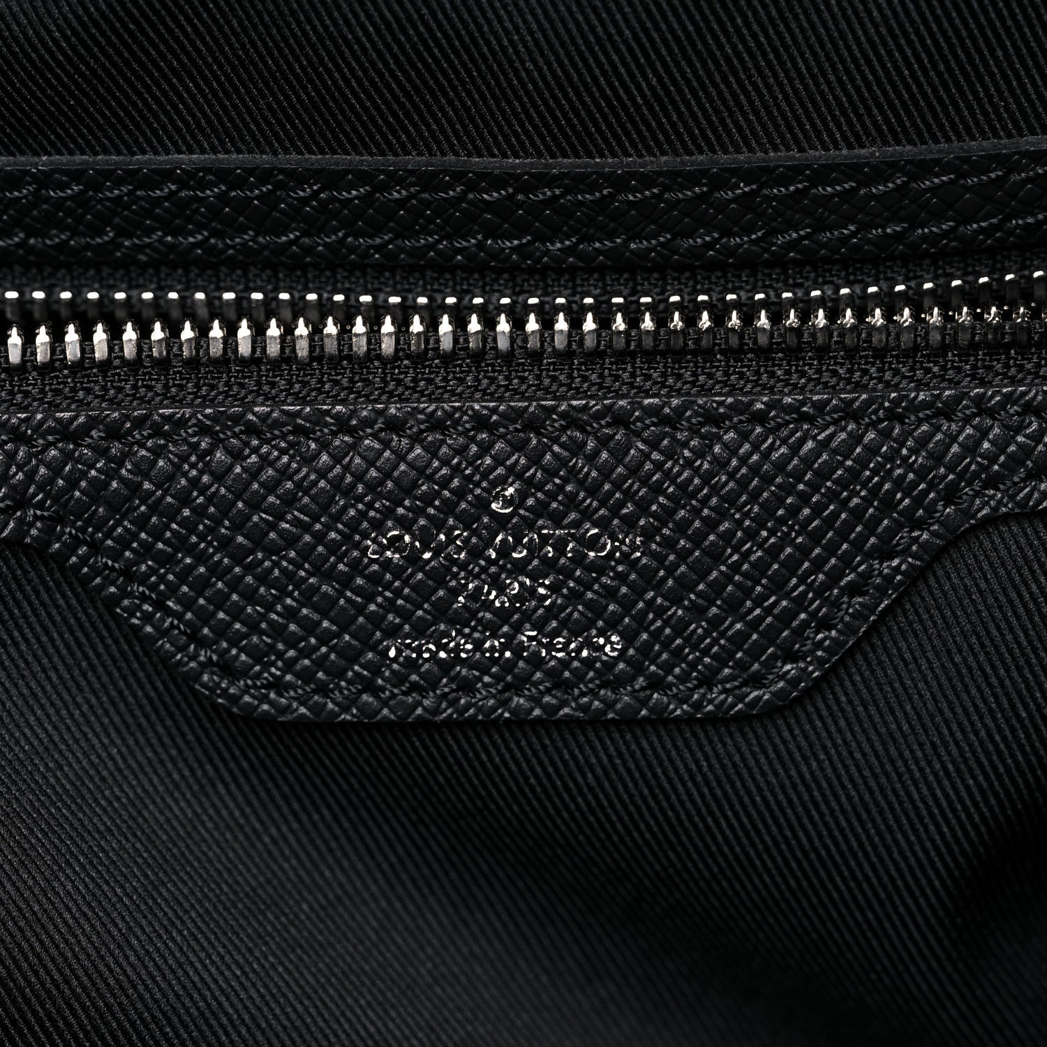 Louis Vuitton Taiga Keepall Bandouliere 45 Black 5 of 11
