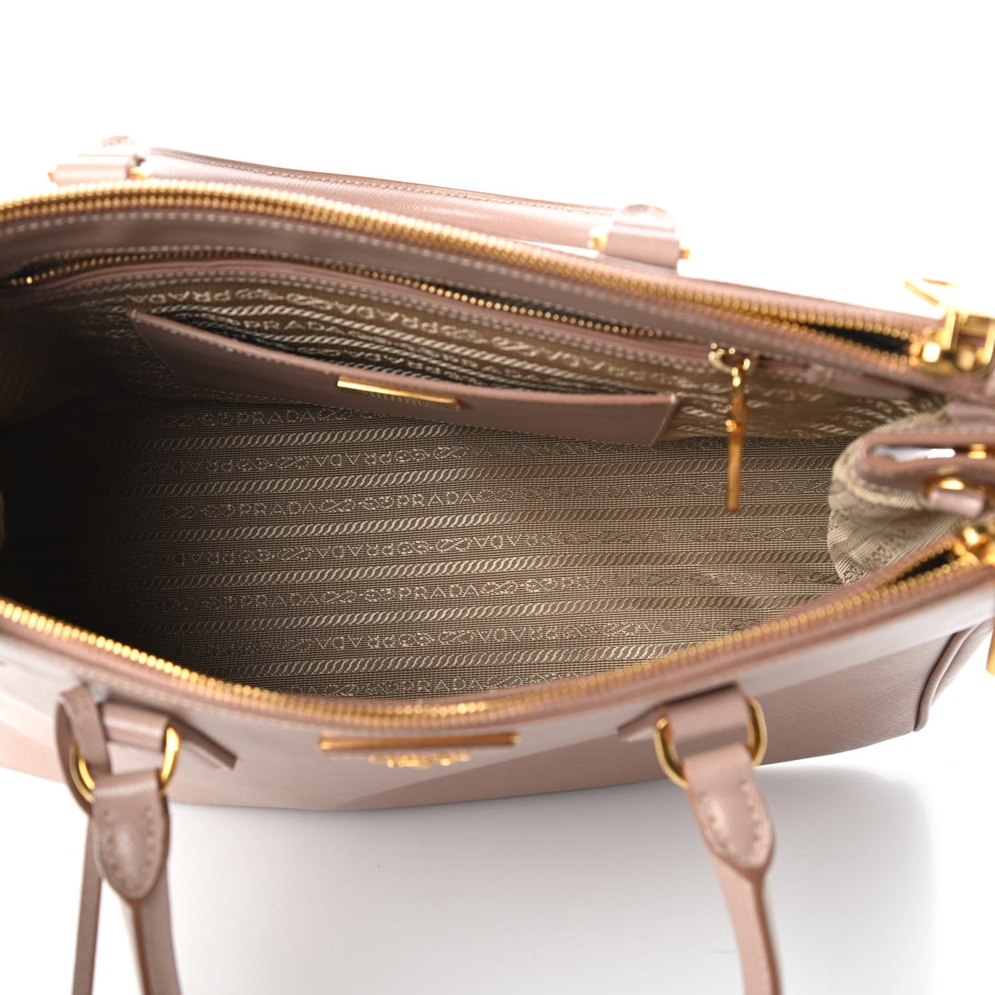 Saffiano Medium Galleria Double Zip Tote Cammeo