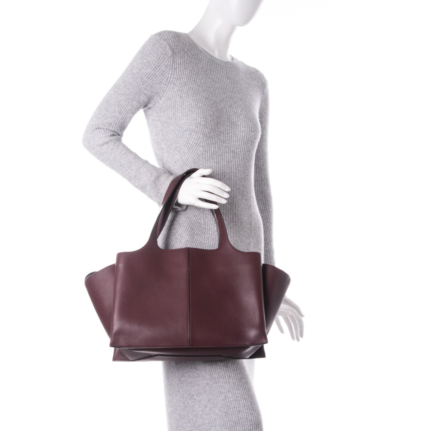Supple Natural Calfskin Medium Tri-Fold Shoulder Bag Burgundy