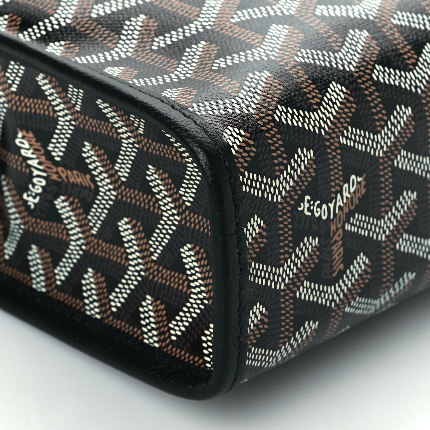 Goyardine Jouvence MM Toiletry Pouch Black