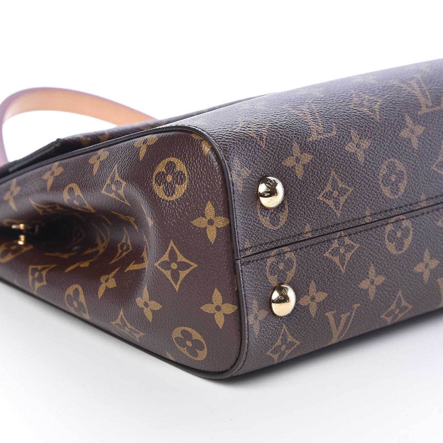 Louis Vuitton Monogram Cluny MM 7 of 9