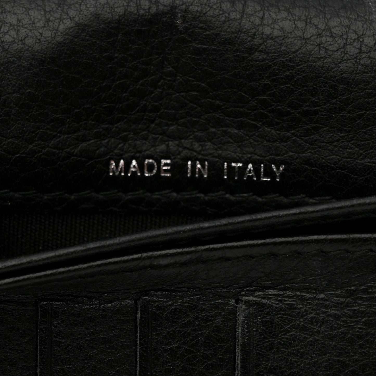 Distressed Caviar Stitched Yen Wallet Black