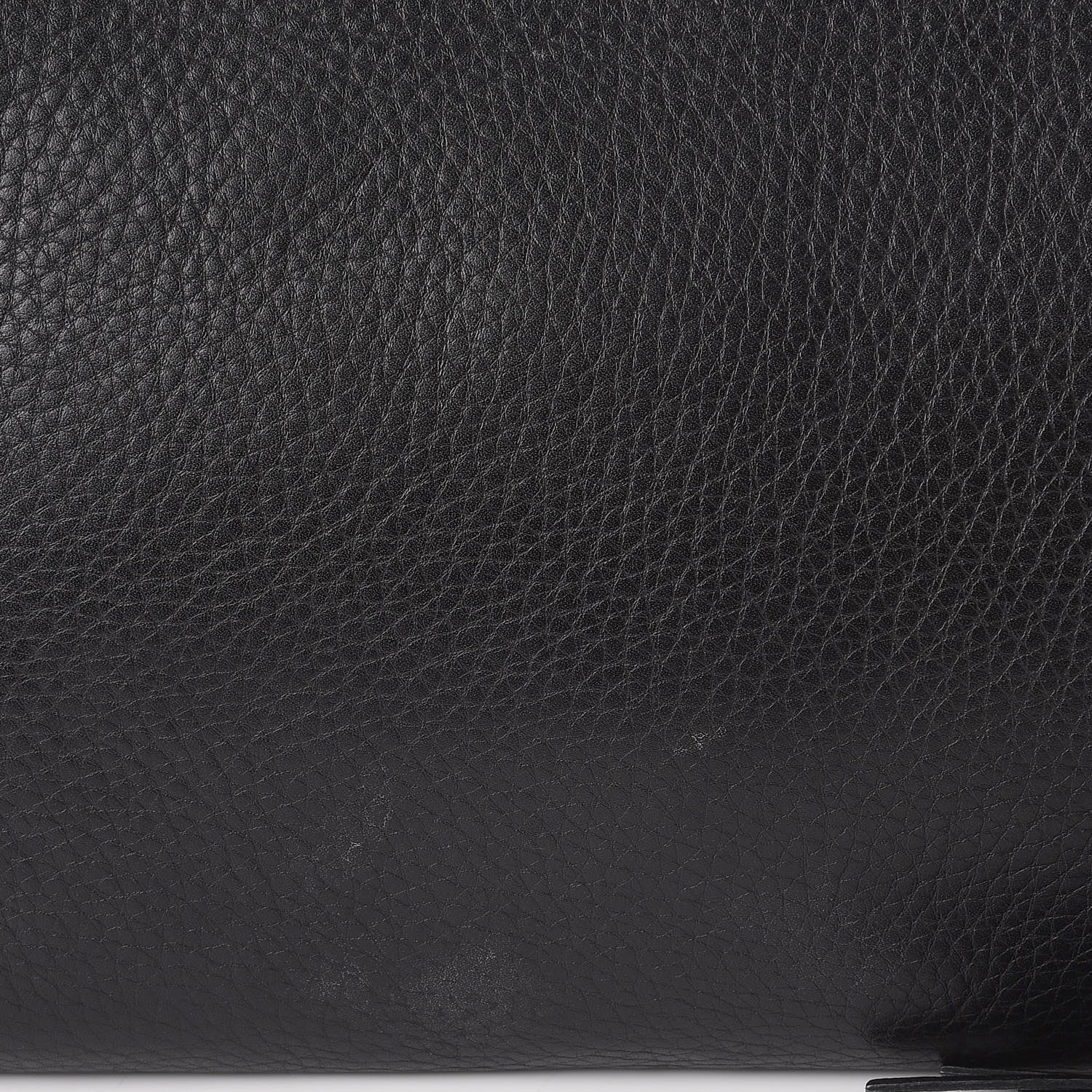Gucci Pebbled Calfskin Medium Soho Clutch Black 10 of 10