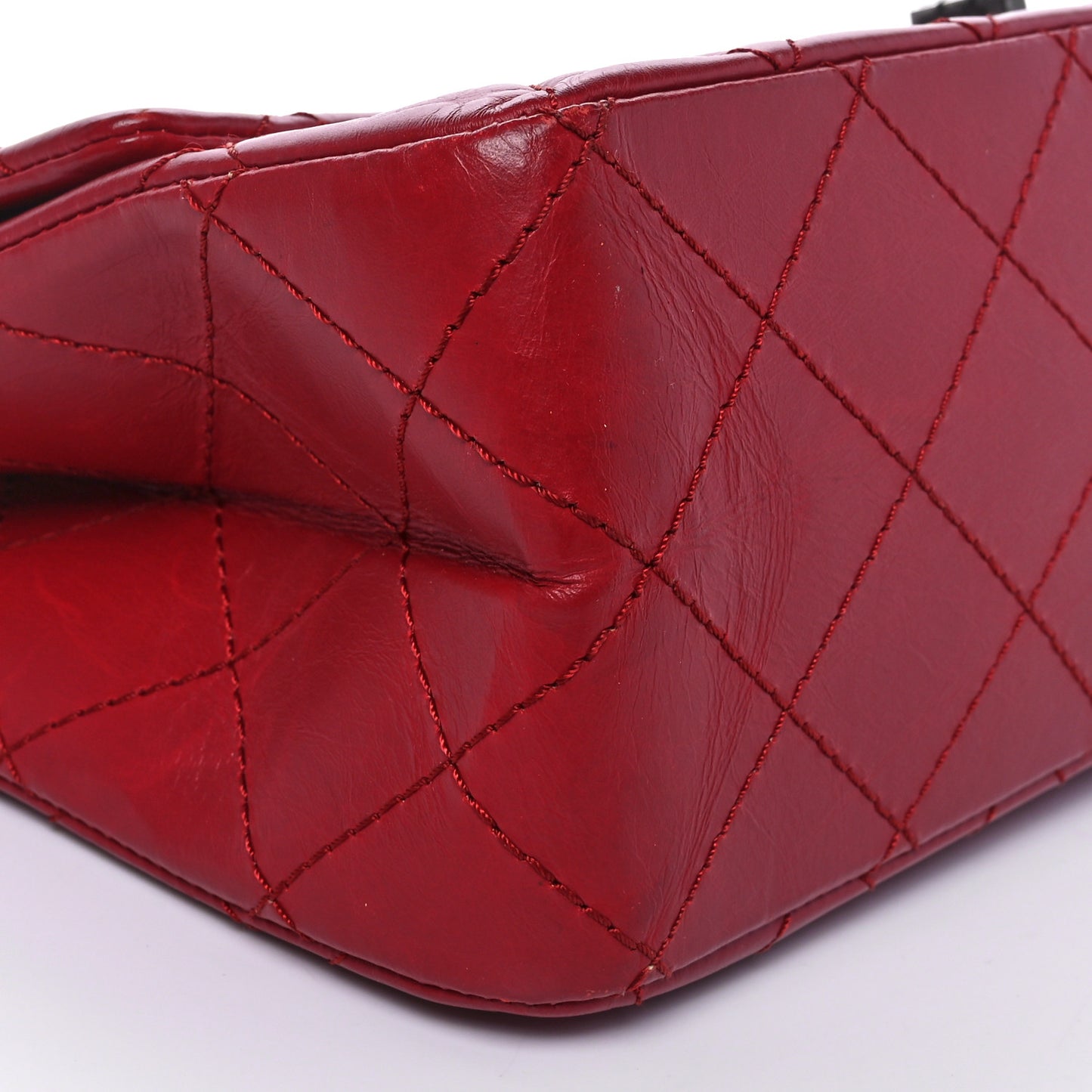 Aged Calfskin Quilted 2.55 Reissue 225 Flap Red