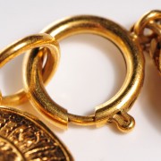 Medallion Bracelet Gold
