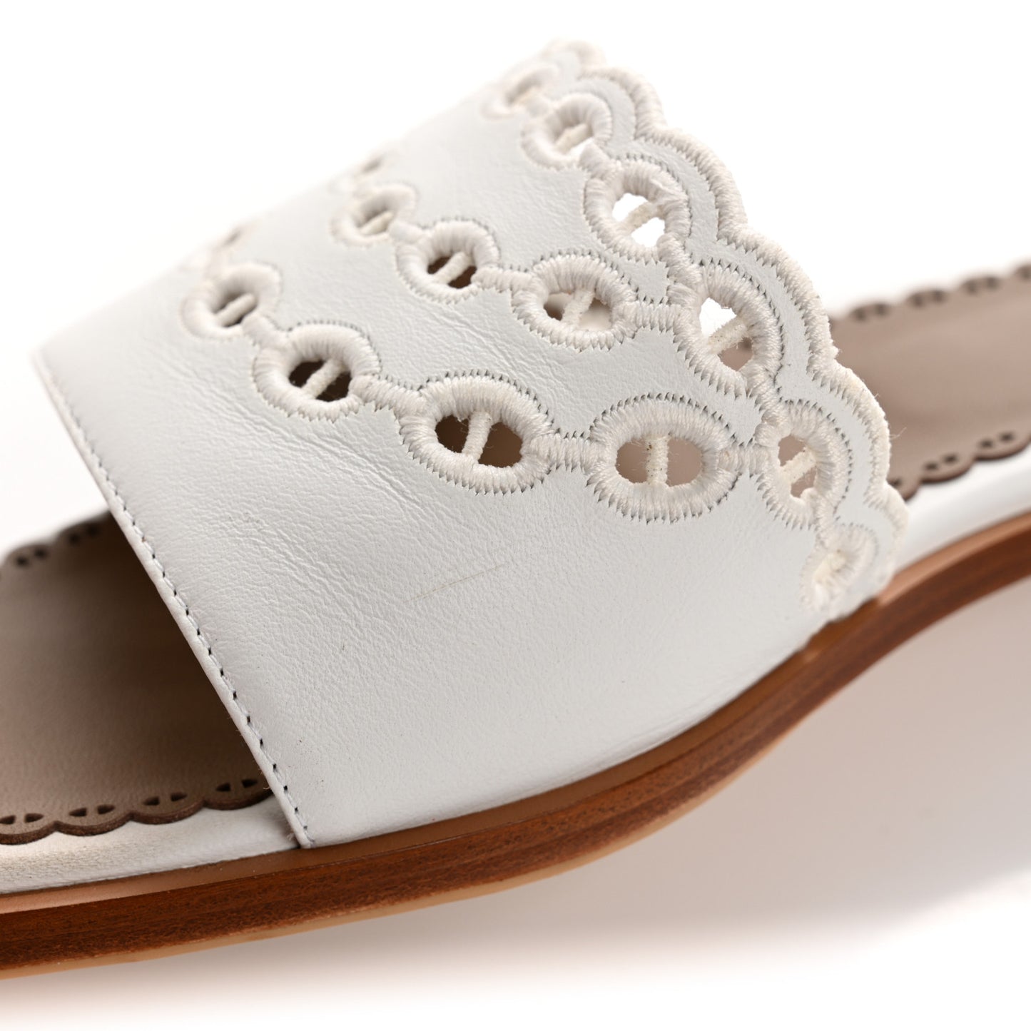 Calfskin Chaine d'Ancre Gaelle Sandals 36.5 White