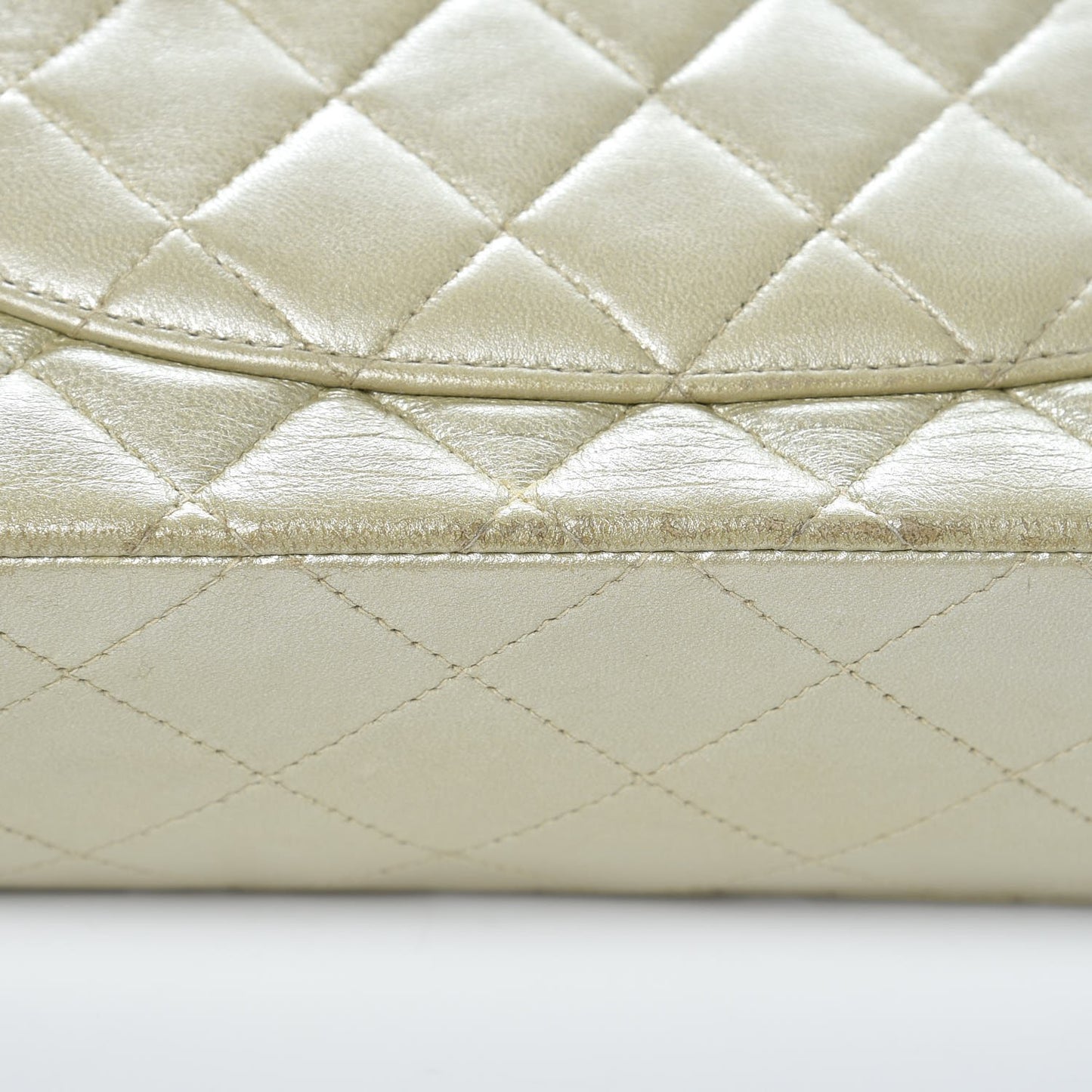 Metallic Lambskin Quilted Medium Double Flap Light Gold