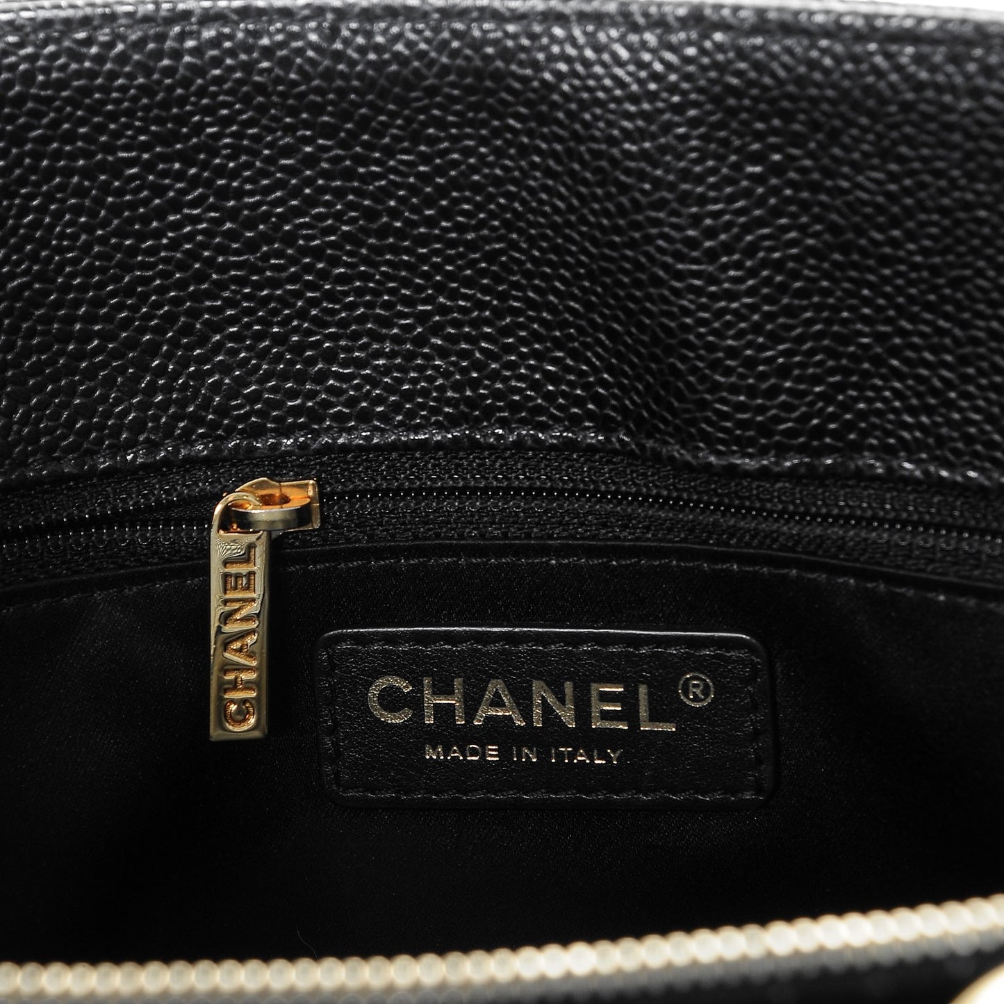 Caviar Quilted Grand Shopping Tote GST Black