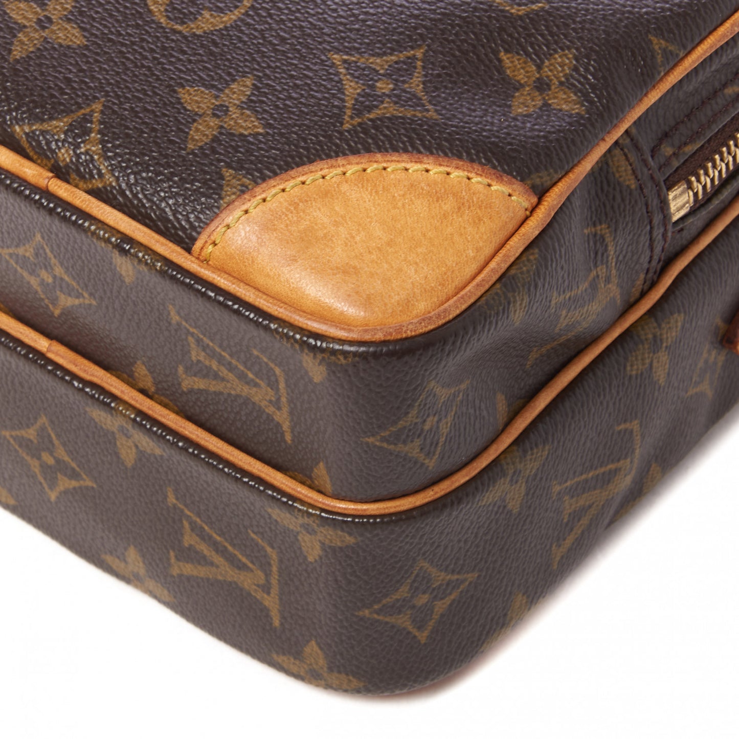 Monogram Amazone