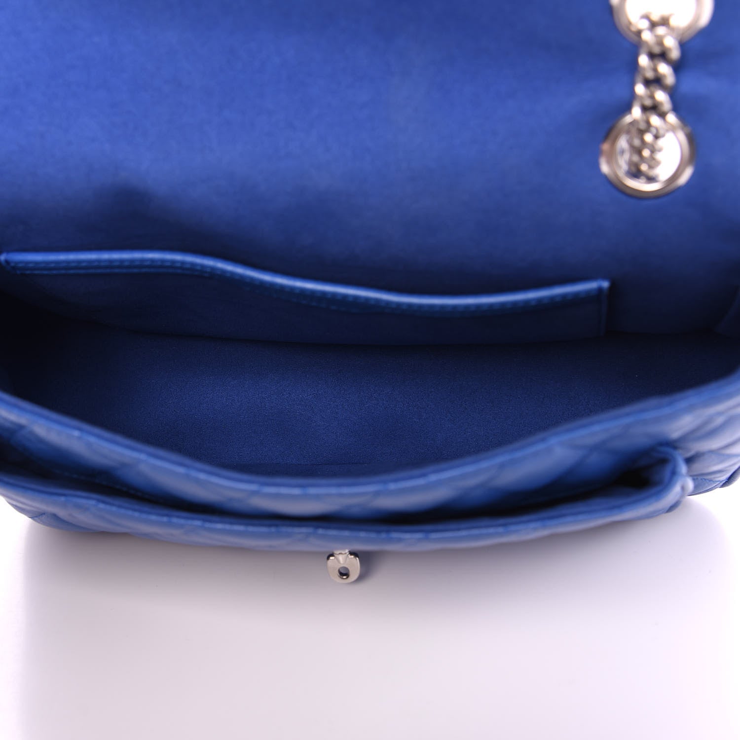 Mulberry Shiny Buffalo Quilted Darley Shoulder Bag Porcelain Blue 4 of 8