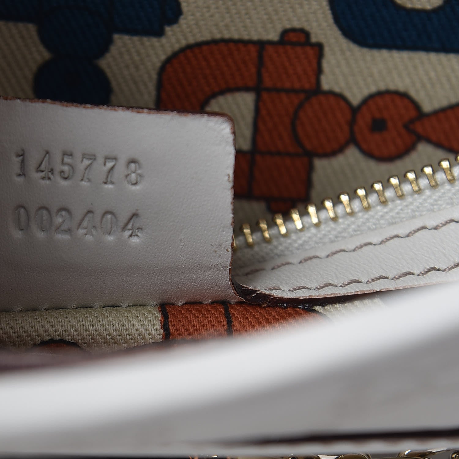 Gucci Guccissima Punch Hobo Off White 7 of 20