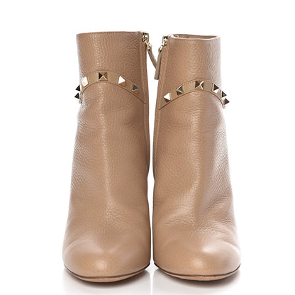Valentino Garavani Pebbled Calfskin Rockstud Single Buckle 90mm Block Heel Ankle Boots 38 Camel Rose 2 of 12