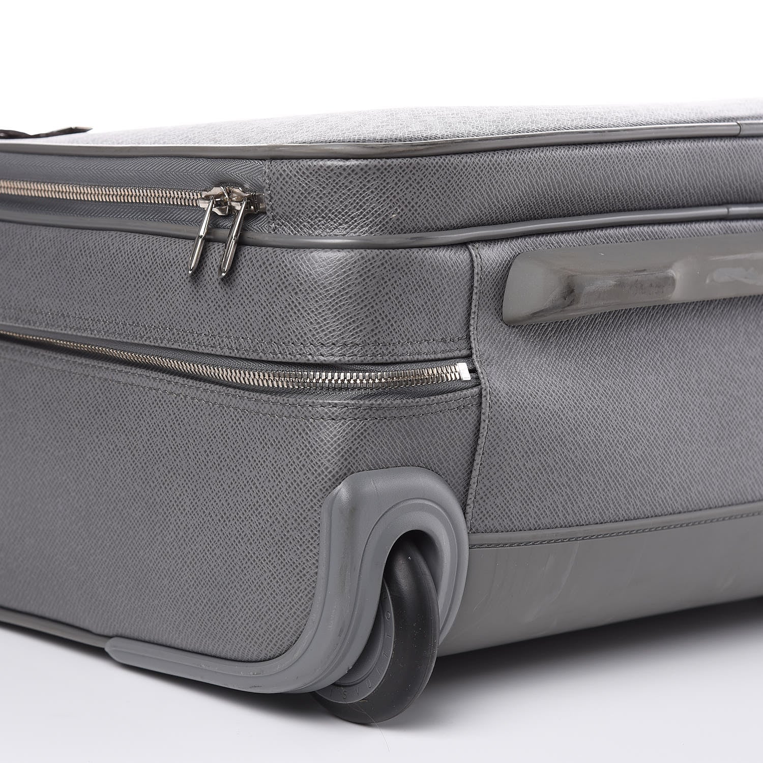 Louis Vuitton Taiga Pilot Case Glacier 10 of 16