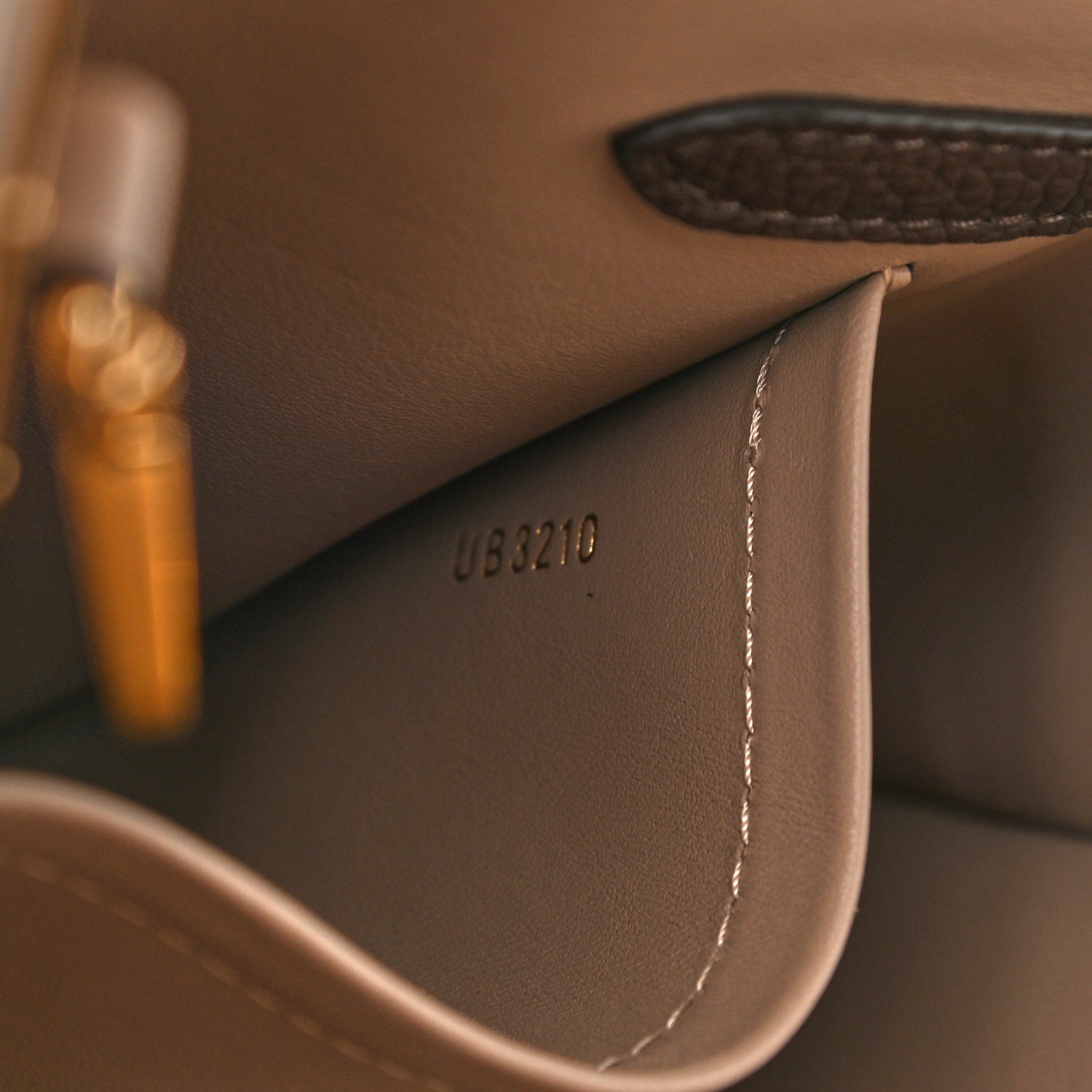 Louis Vuitton Veau Nuage Milla MM Ebene 8 of 11