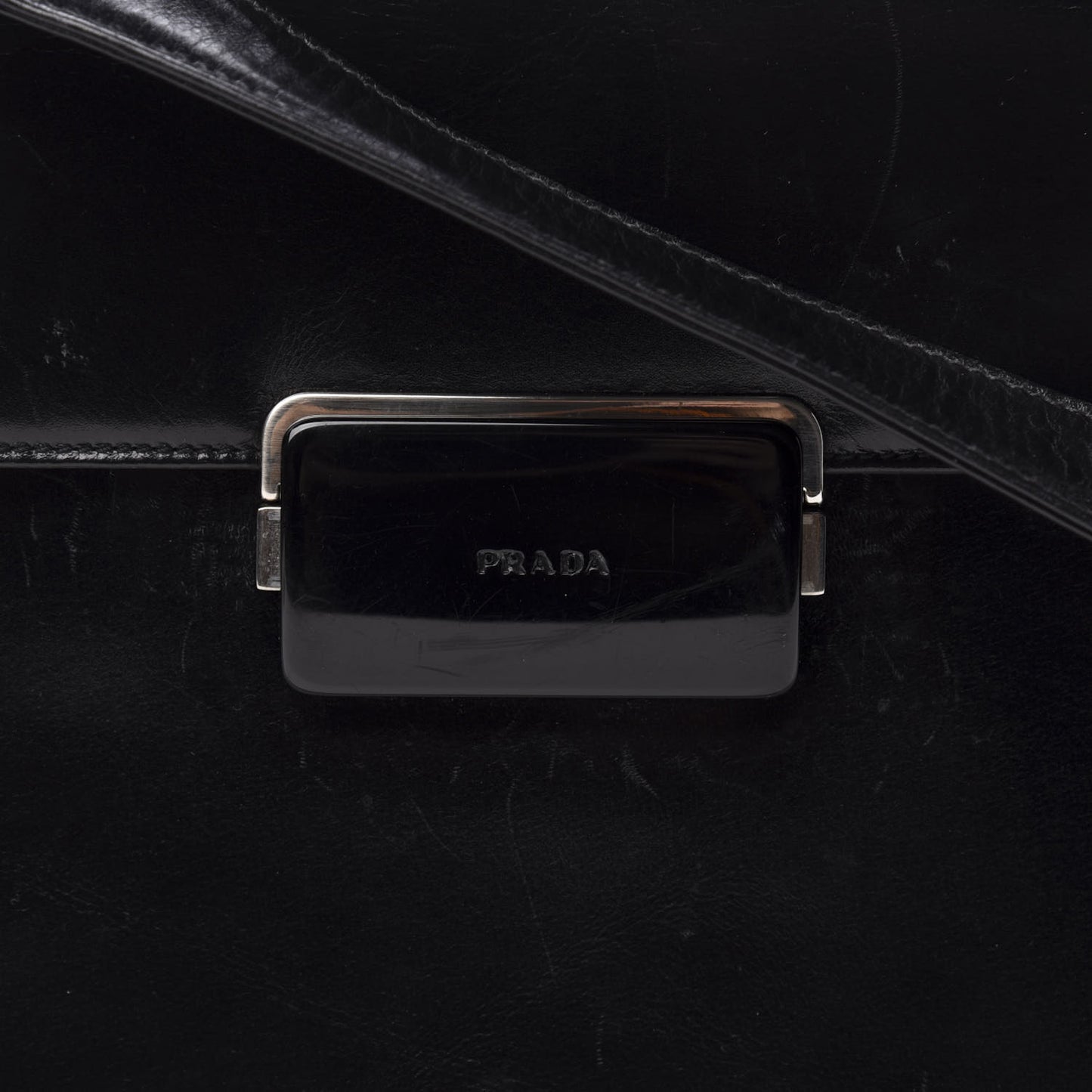 Cuoio Crossbody Black