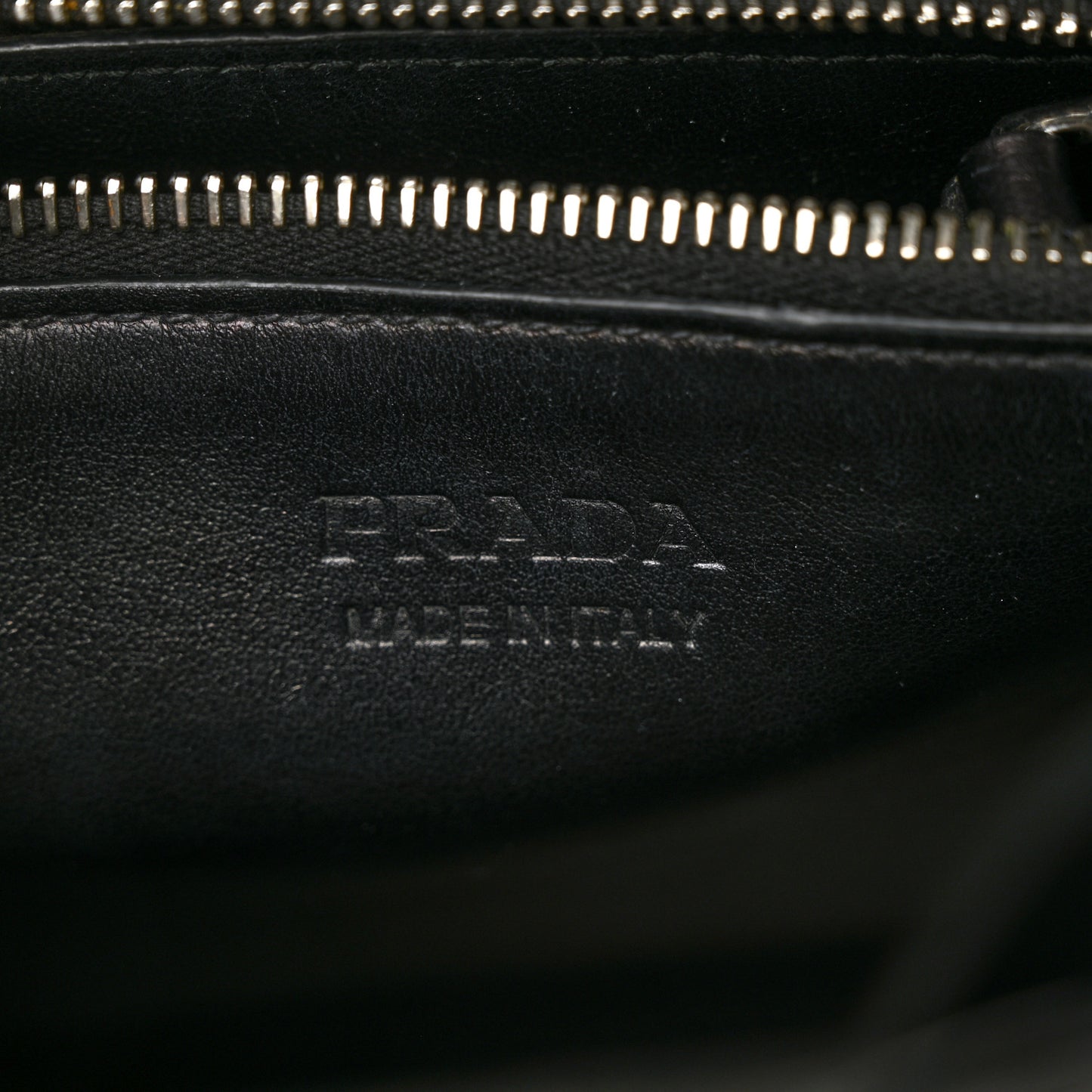 Vitello Intreccio Tress Handbag Black