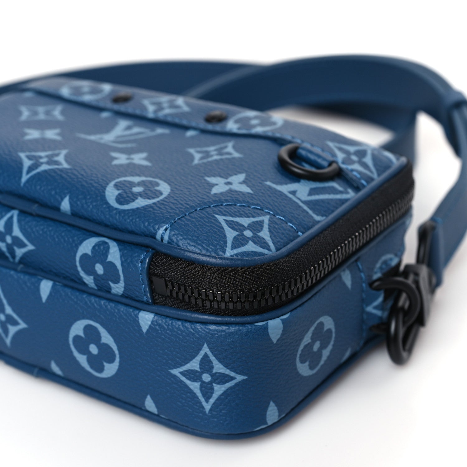 Louis Vuitton Monogram Alpha Wearable Wallet Atlantic Blue 1409507