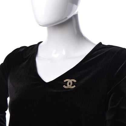 Chanel Metal CC Brooch Gold 2 of 5