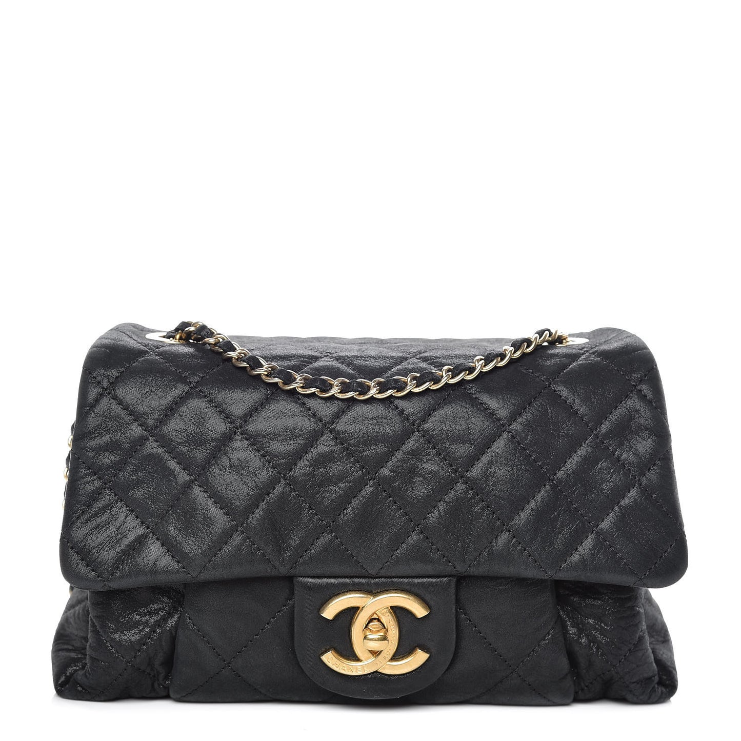 Iridescent Calfskin Quilted Small Chic Quilt Flap Black