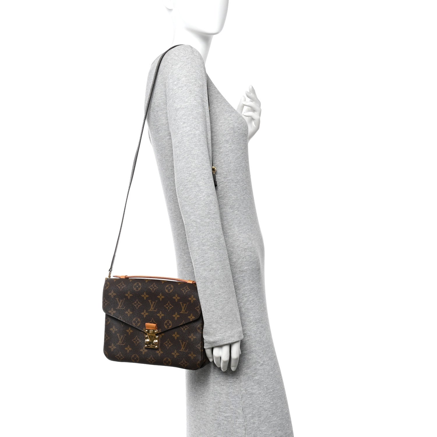 Louis Vuitton Monogram Pochette Metis 2 of 11