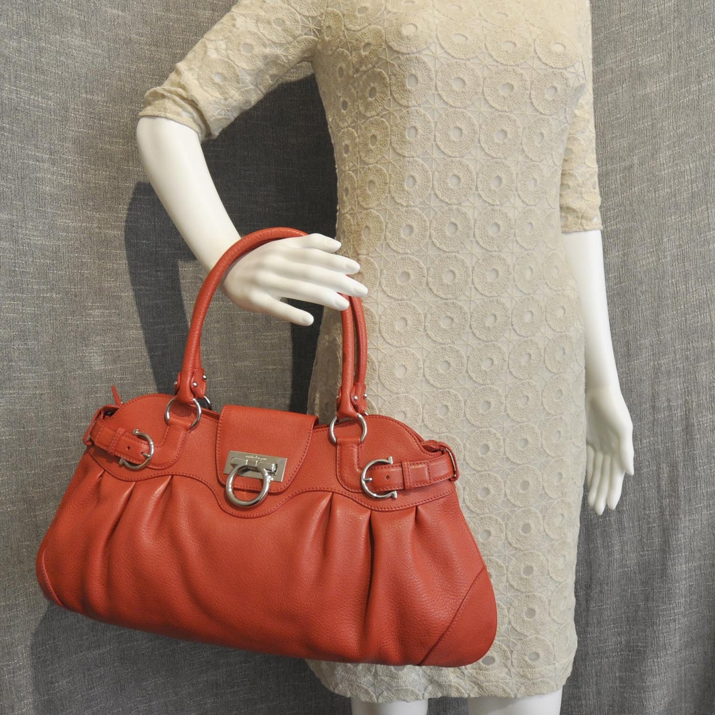 SALVATOREFERRAGAMOLeatherMarisaOrange