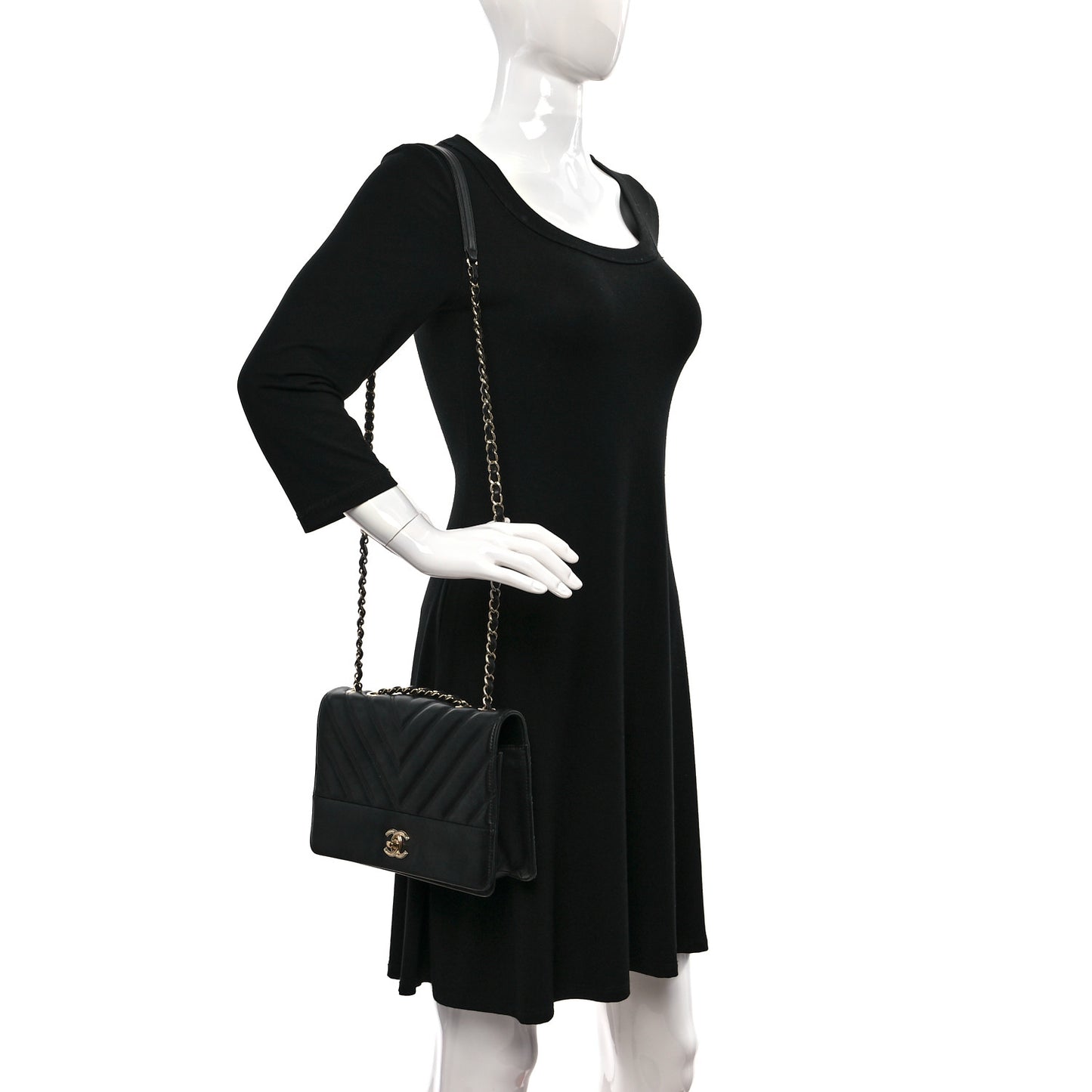 Lambskin Chevron Quilted Flap Black