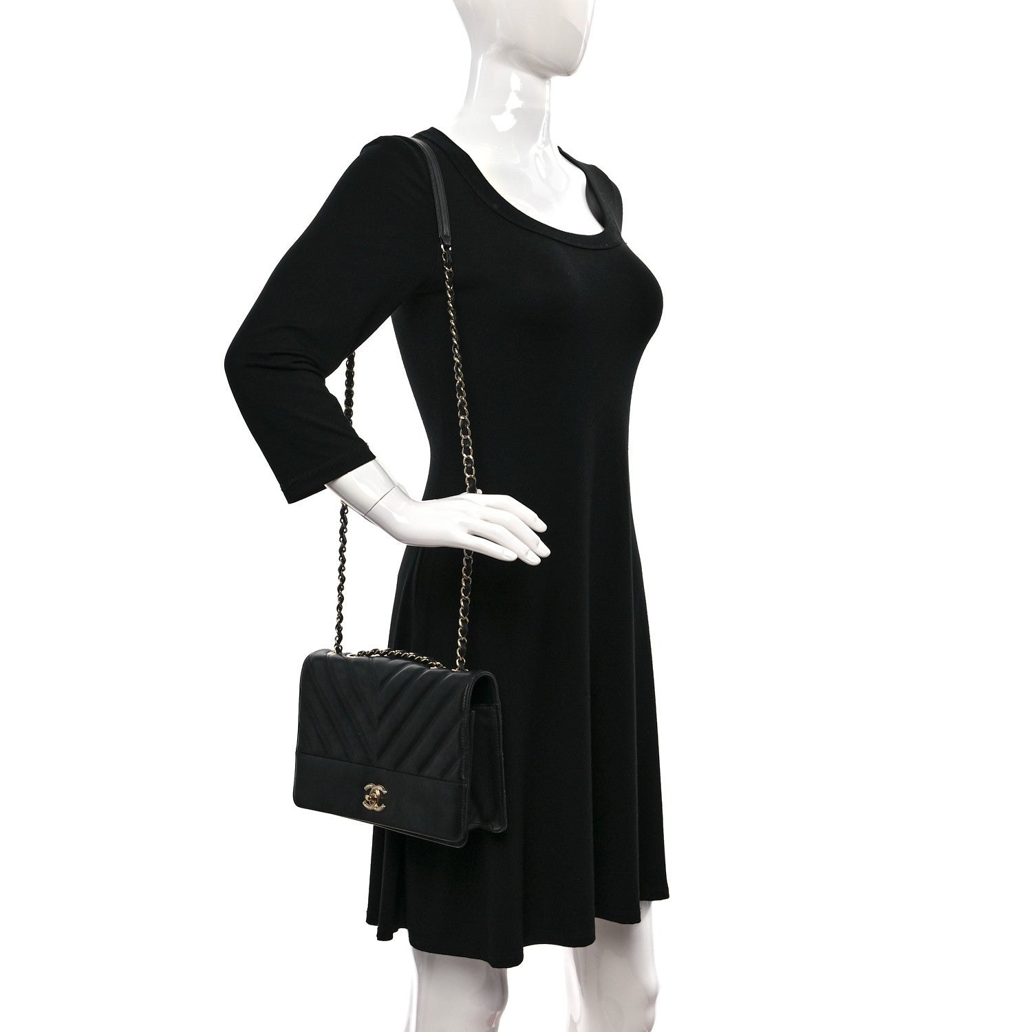 Chanel Lambskin Chevron Quilted Flap Black 3 of 9