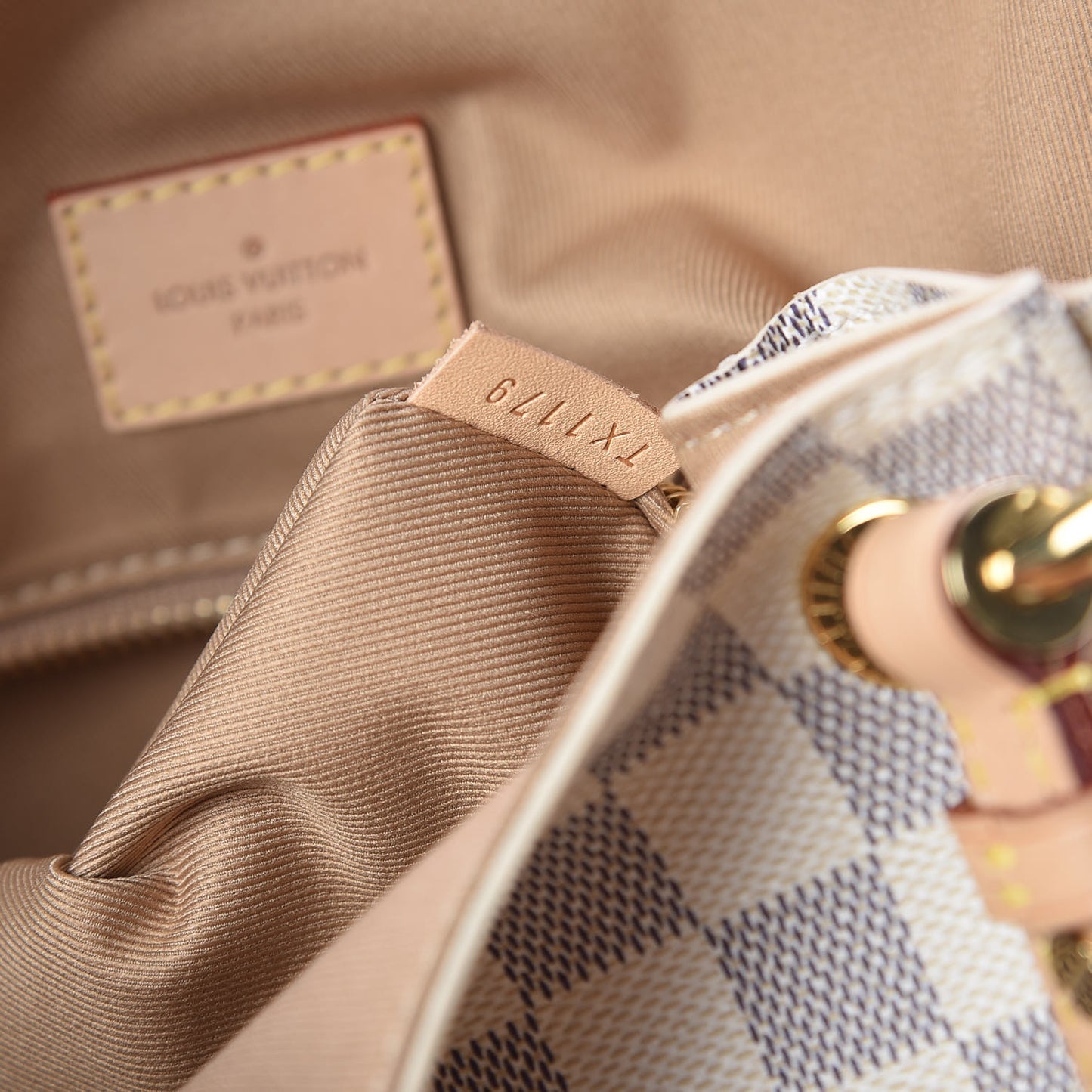 Damier Azur Graceful PM Beige