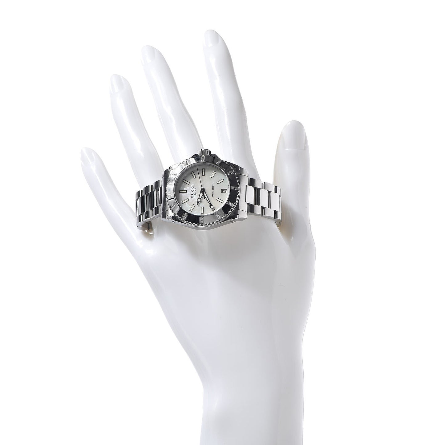 Stainless Steel Diamond Mother of Pearl 32mm Dive Quartz Watch