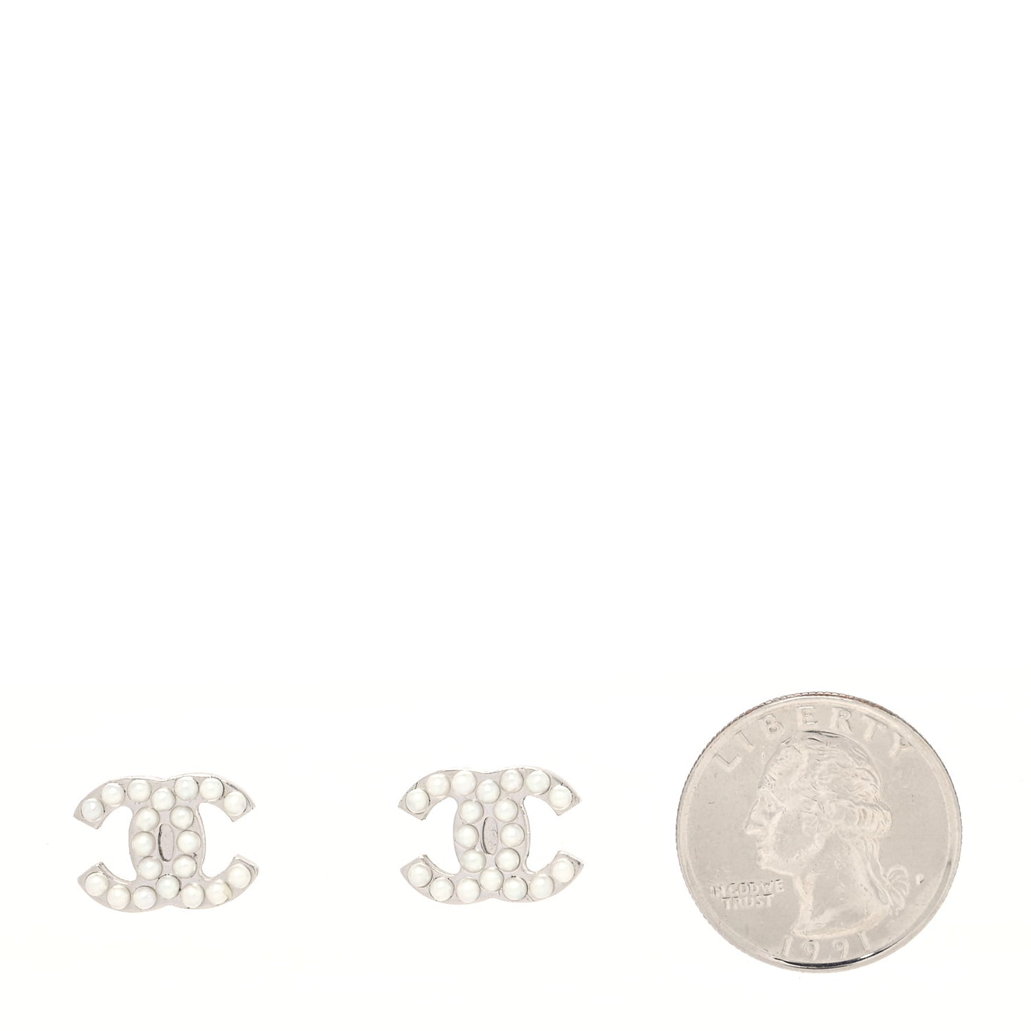 Pearl CC Earrings Silver