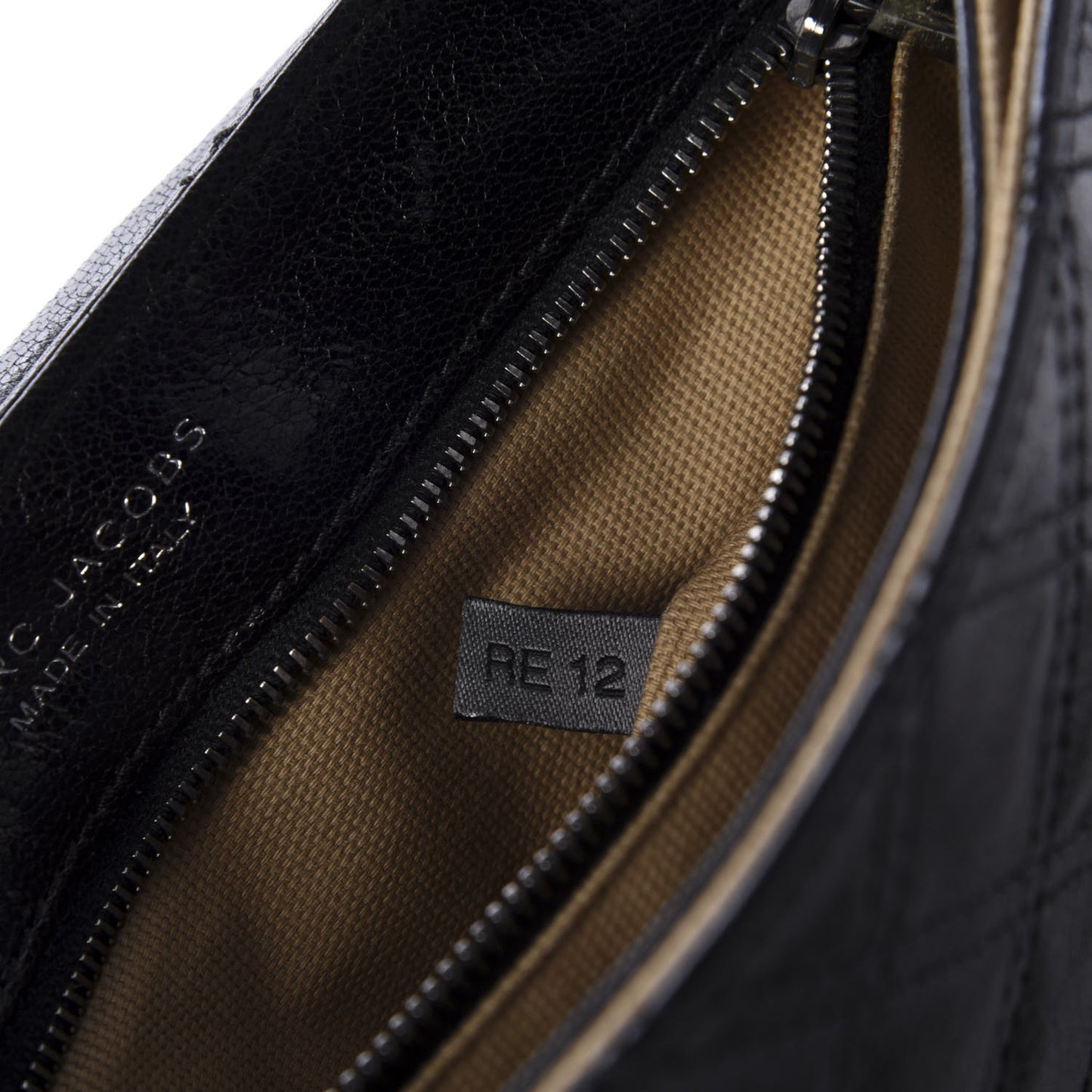 Lacquered Lambskin Baroque The Large Single Flap Black