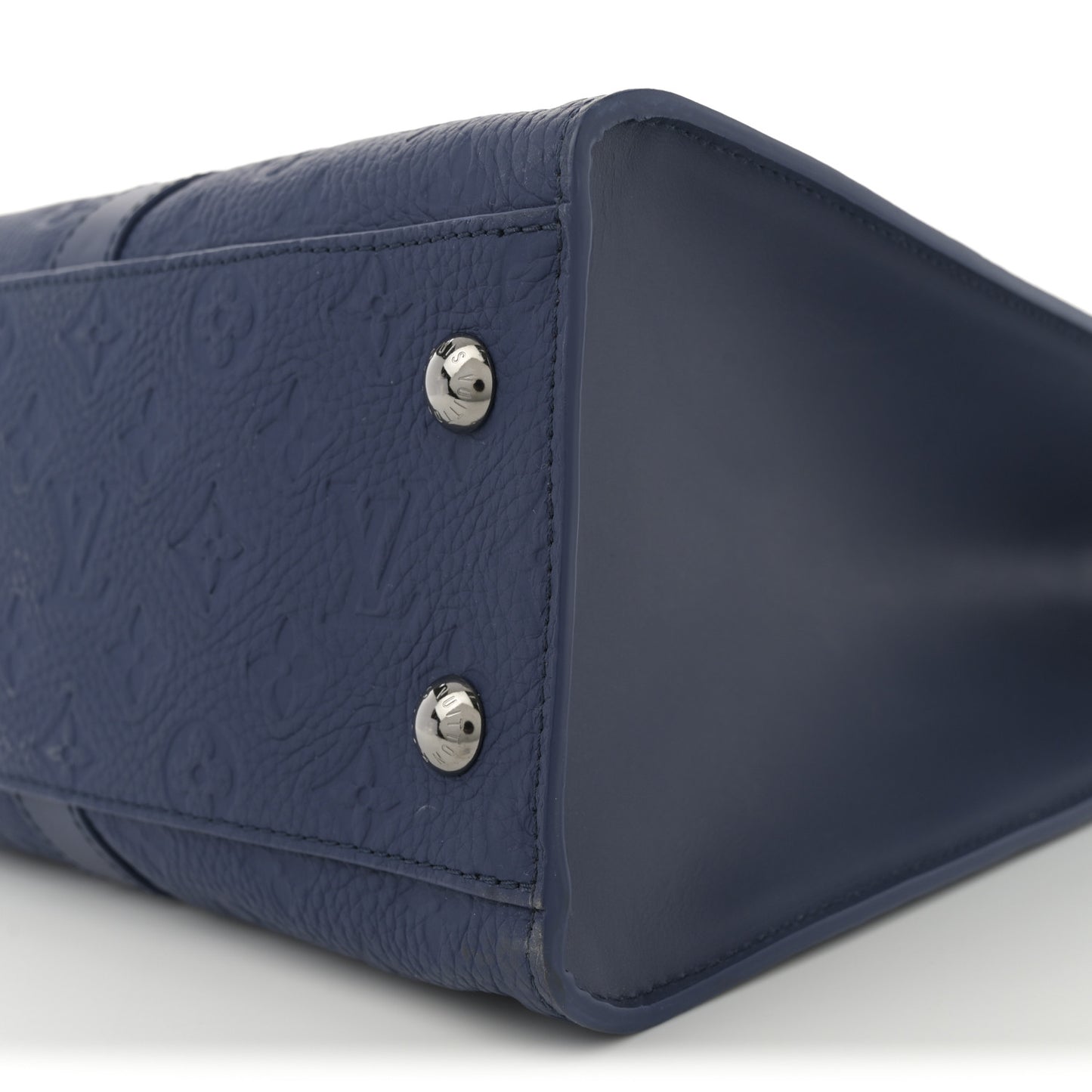 Taurillon Monogram Sac Plat 24H Sapphire