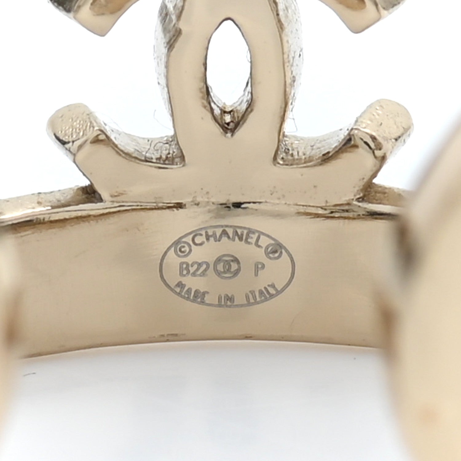 Chanel Metal Lambskin CC Ring 54 Gold Black 4 of 5